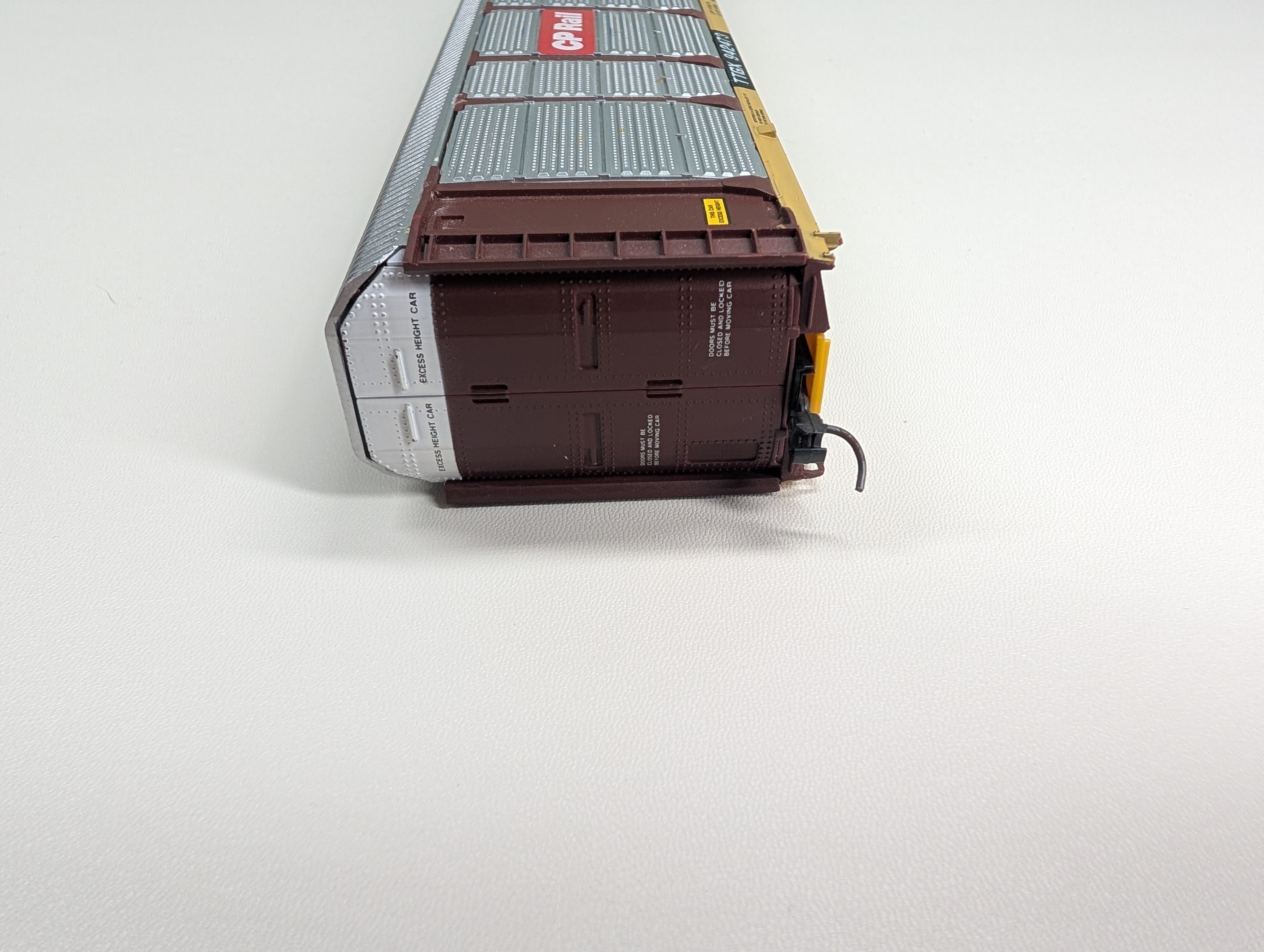 USED Walthers HO Scale Auotcarrier (Missing Parts) CP Rail TTGX #942473