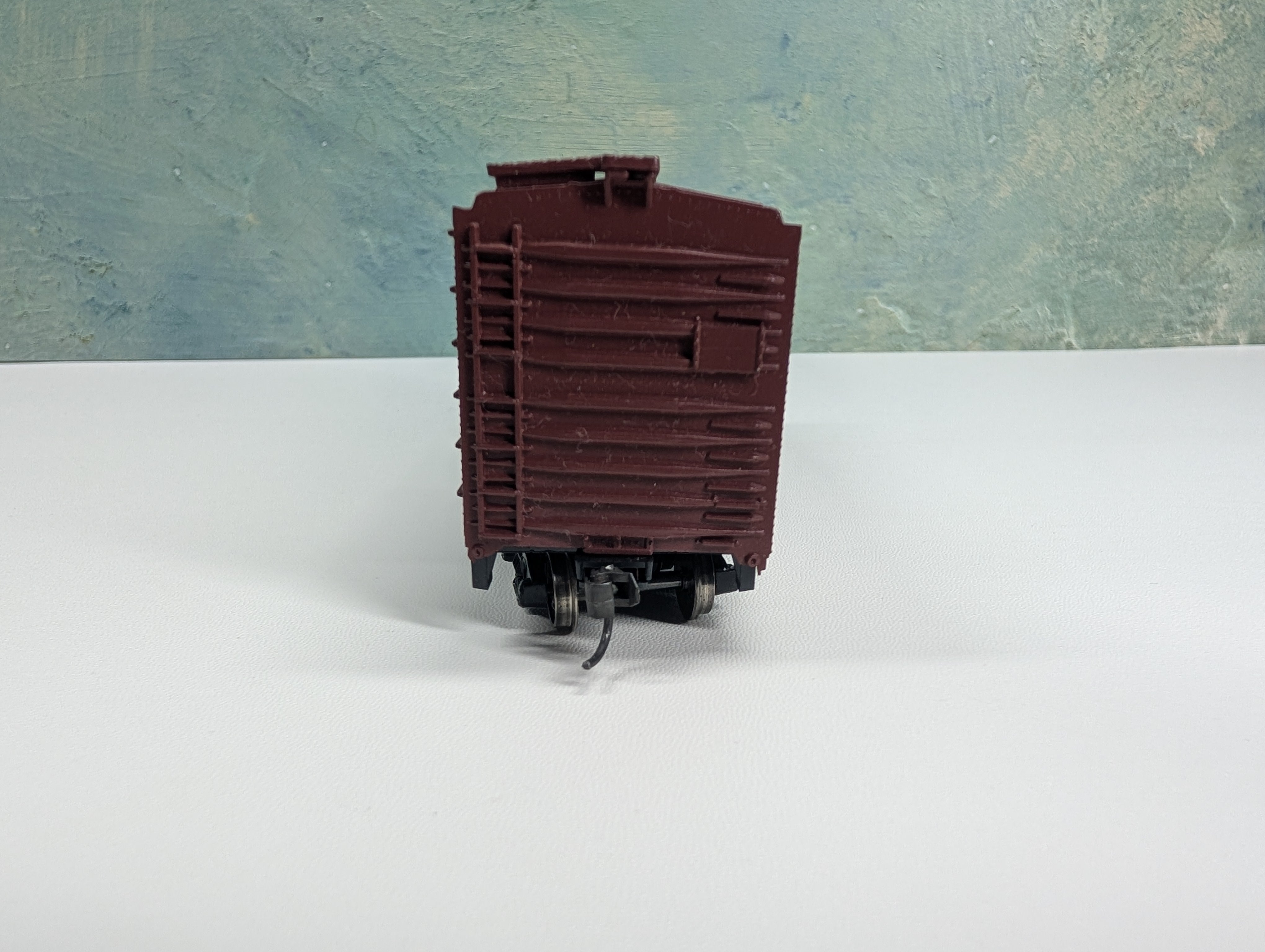 USED Roundhouse HO Scale 40' Wooden Box Car Erie #90501 Metal Wheels