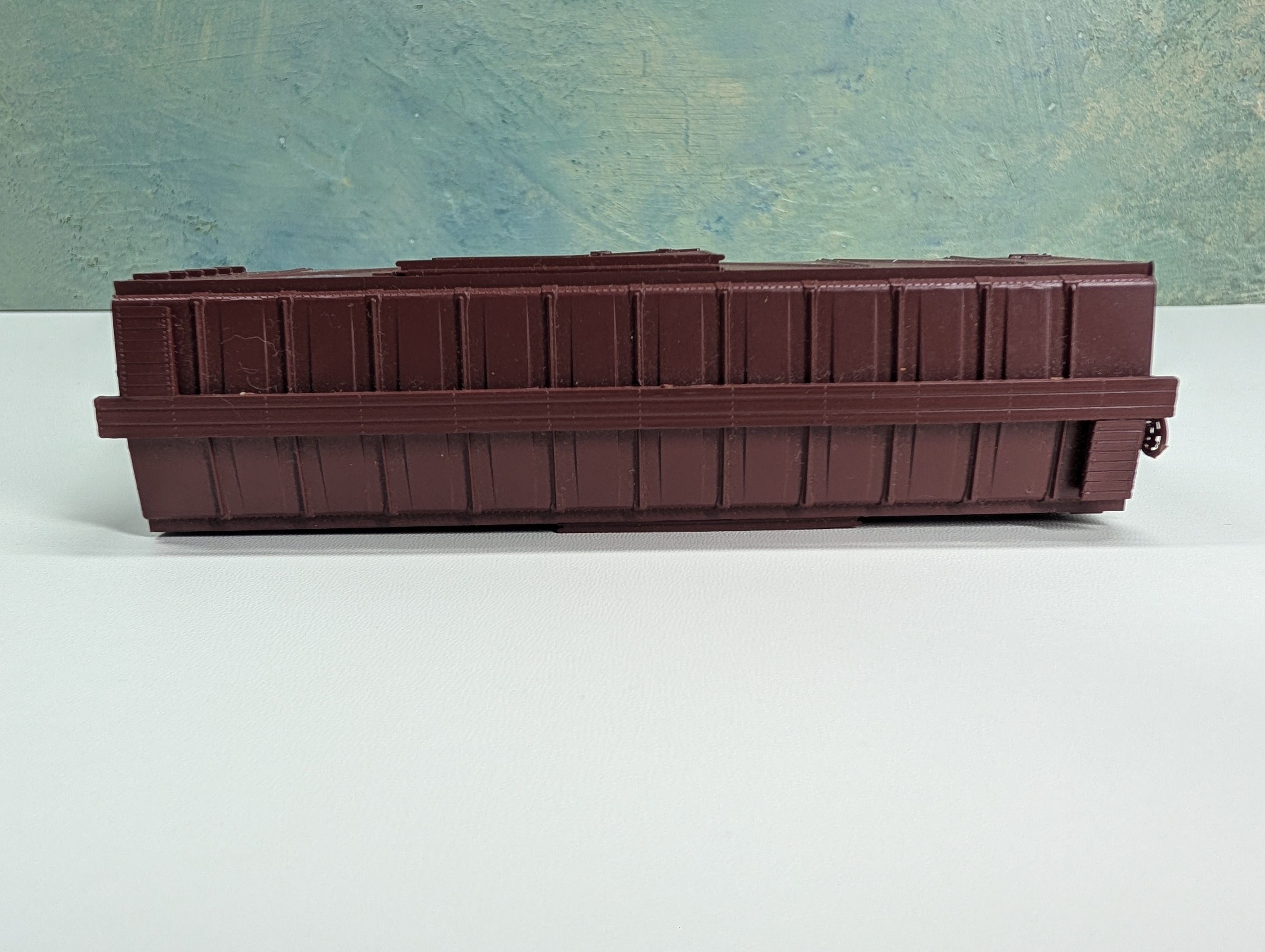 USED Roundhouse HO Scale 40' Wooden Box Car Erie #90501 Metal Wheels