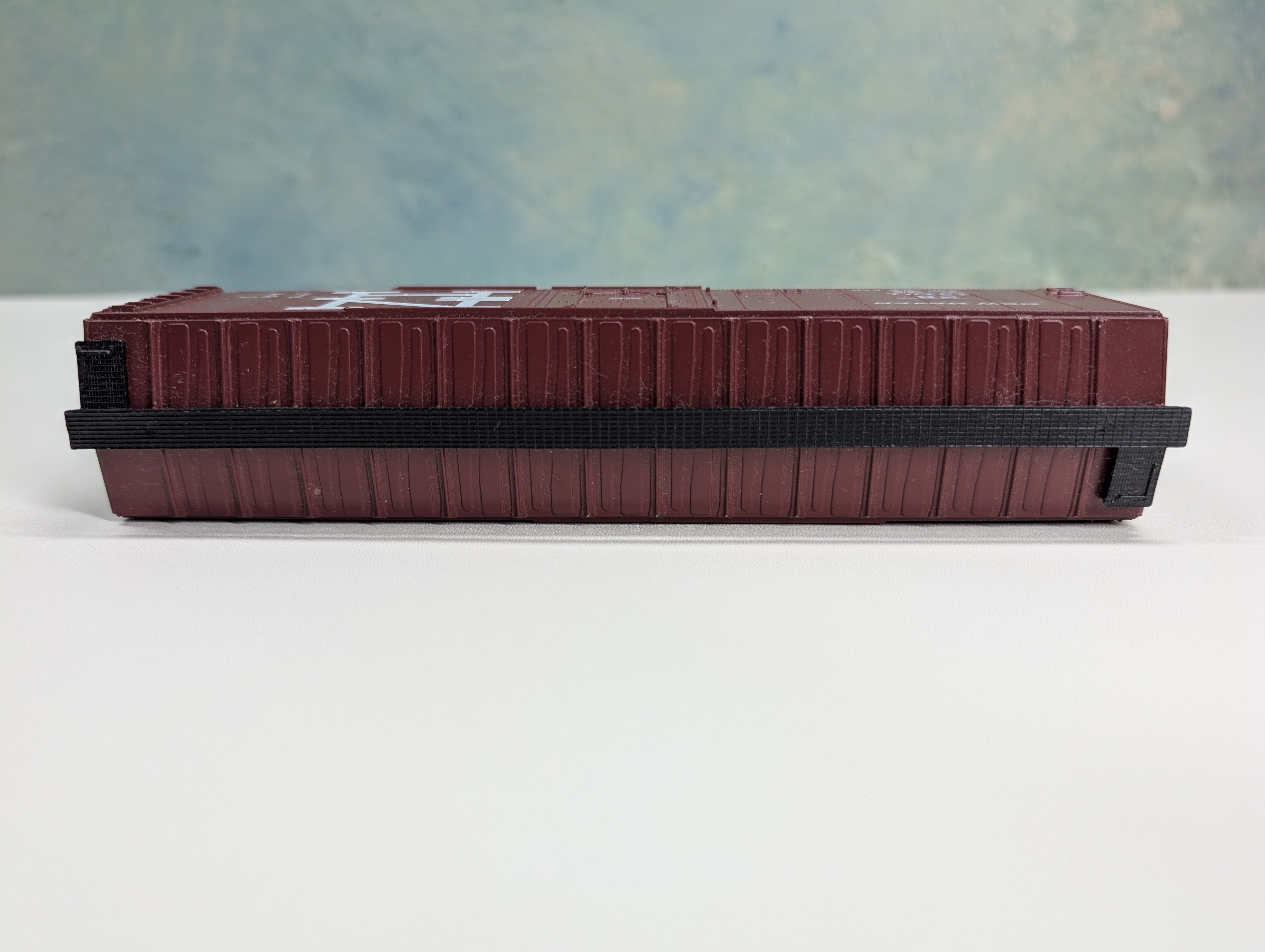 USED Roundhouse HO Scale 50' Box Car New Haven NH #45101 Metal Wheels