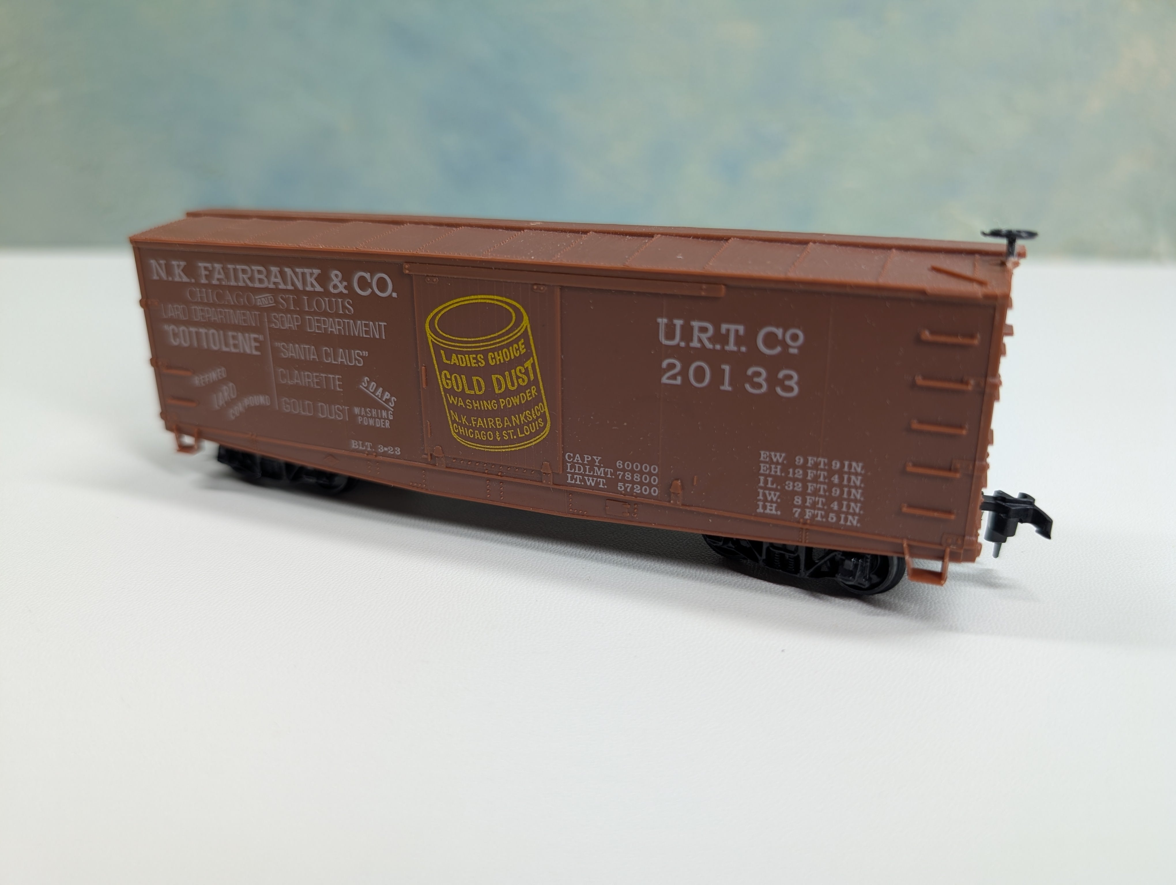 USED Roundhouse HO Scale Old Time Billboard Box Car Fairbanks & Co URTCo #20133