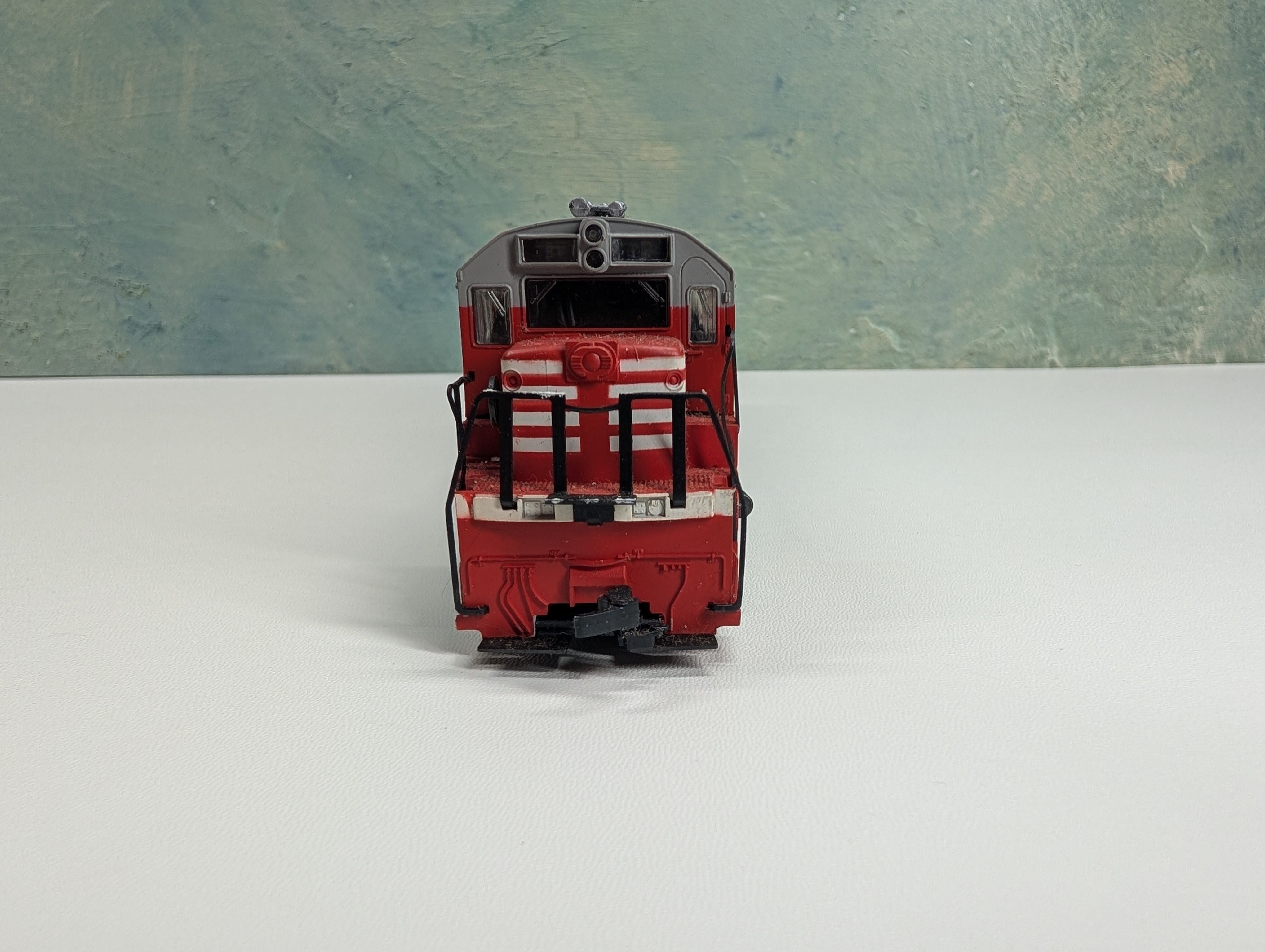 USED Rivarossi HO Scale GE U25C Diesel Locomotive Burlington #550 Runs Well DC