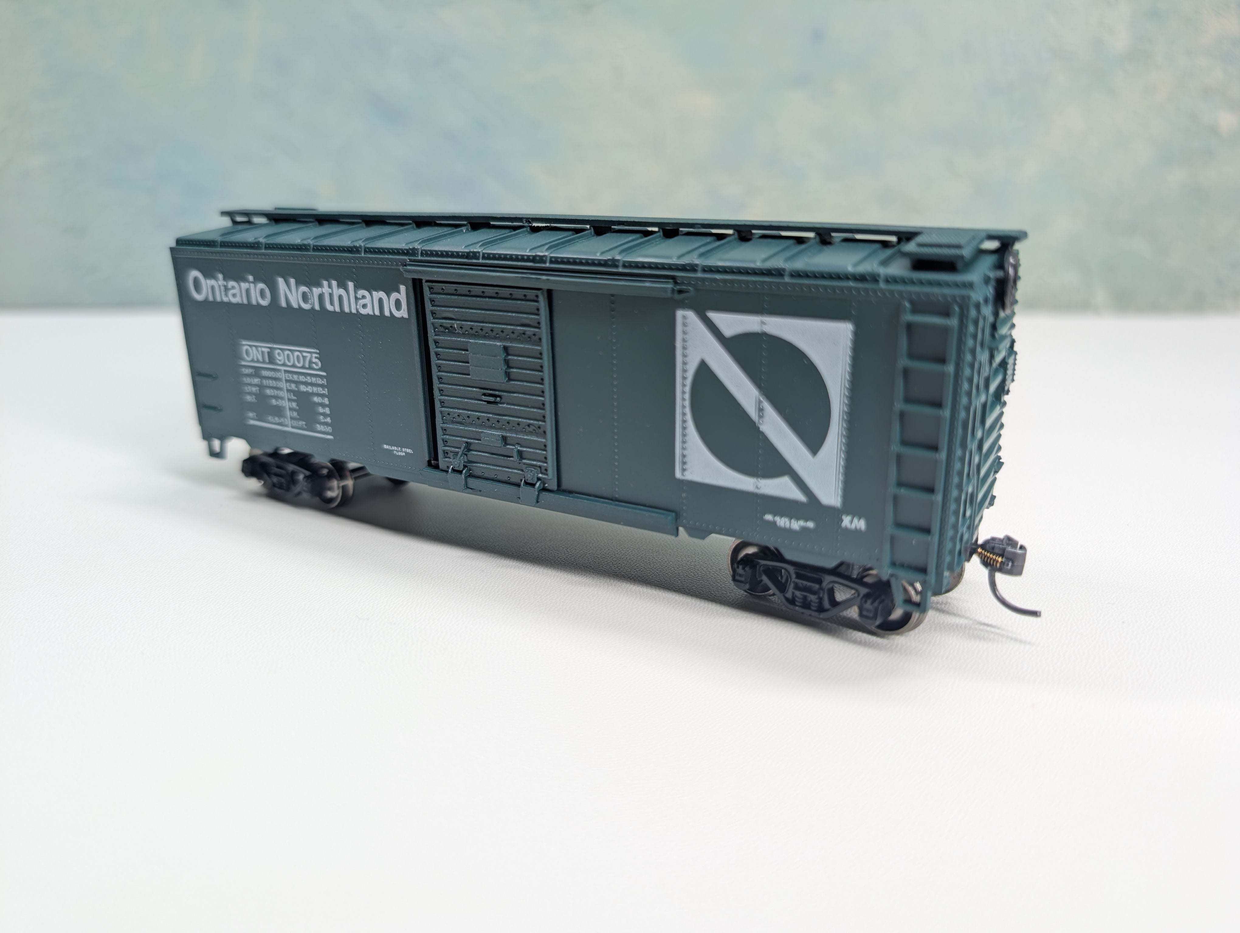 USED Athearn HO Scale 40' Box Car Ontario Northland ONT #90075 Metal Wheels