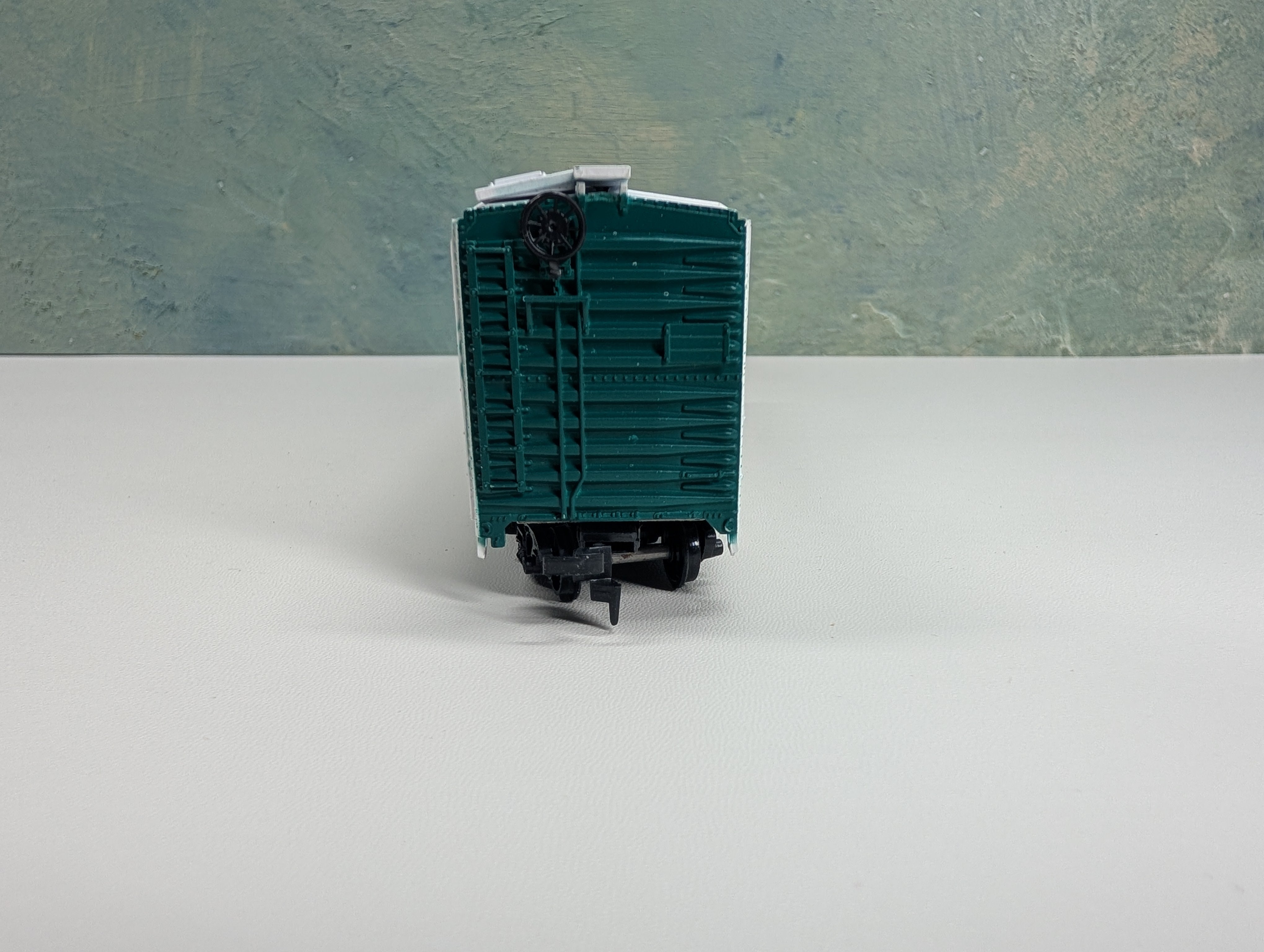 USED Athearn HO Scale 50' Box Car Tropicana TPIX #358