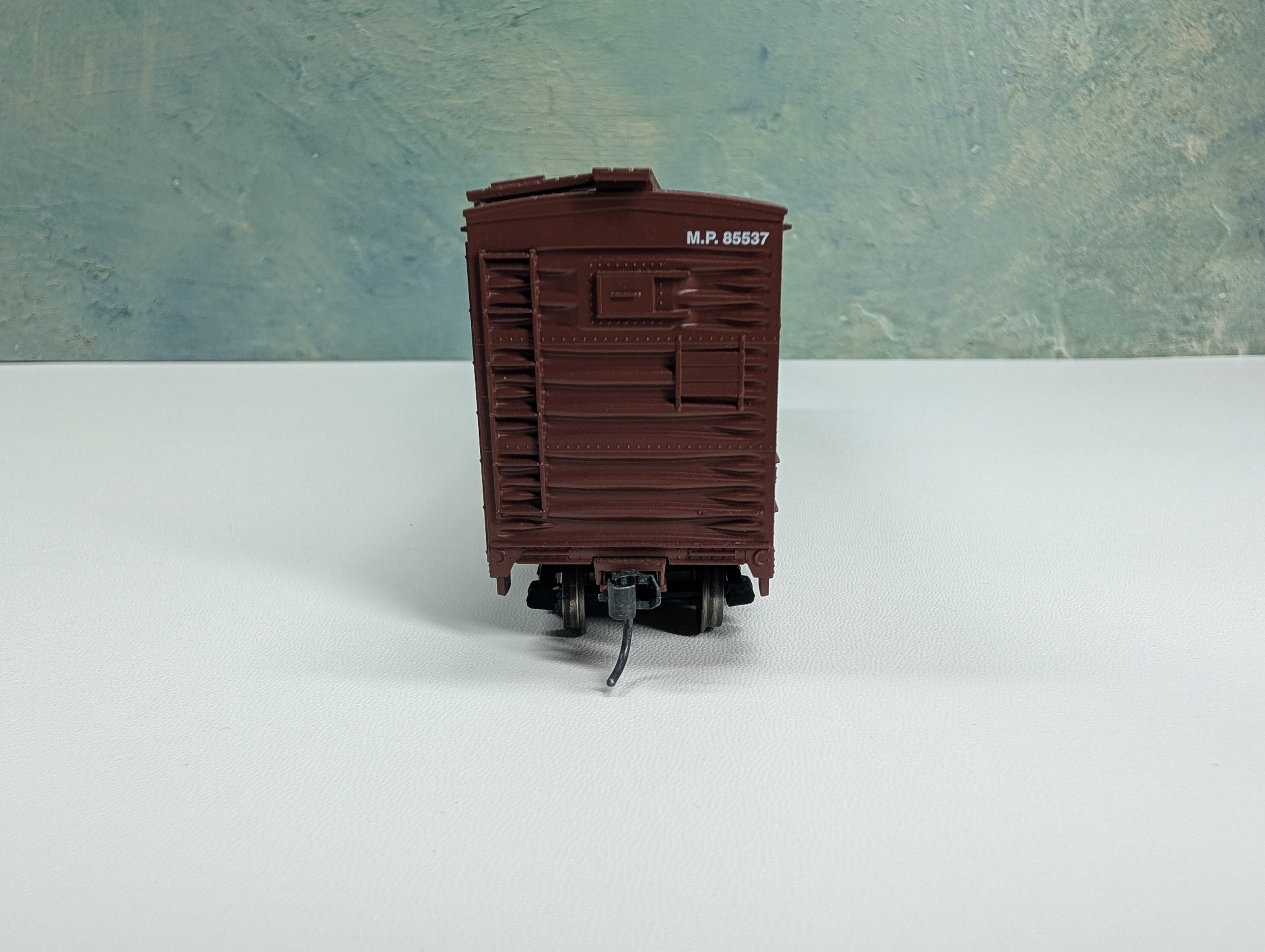 USED Athearn Roundhouse 84415 HO Scale 50' Single Sheath Auto Box Car Missouri Pacific MP #85537