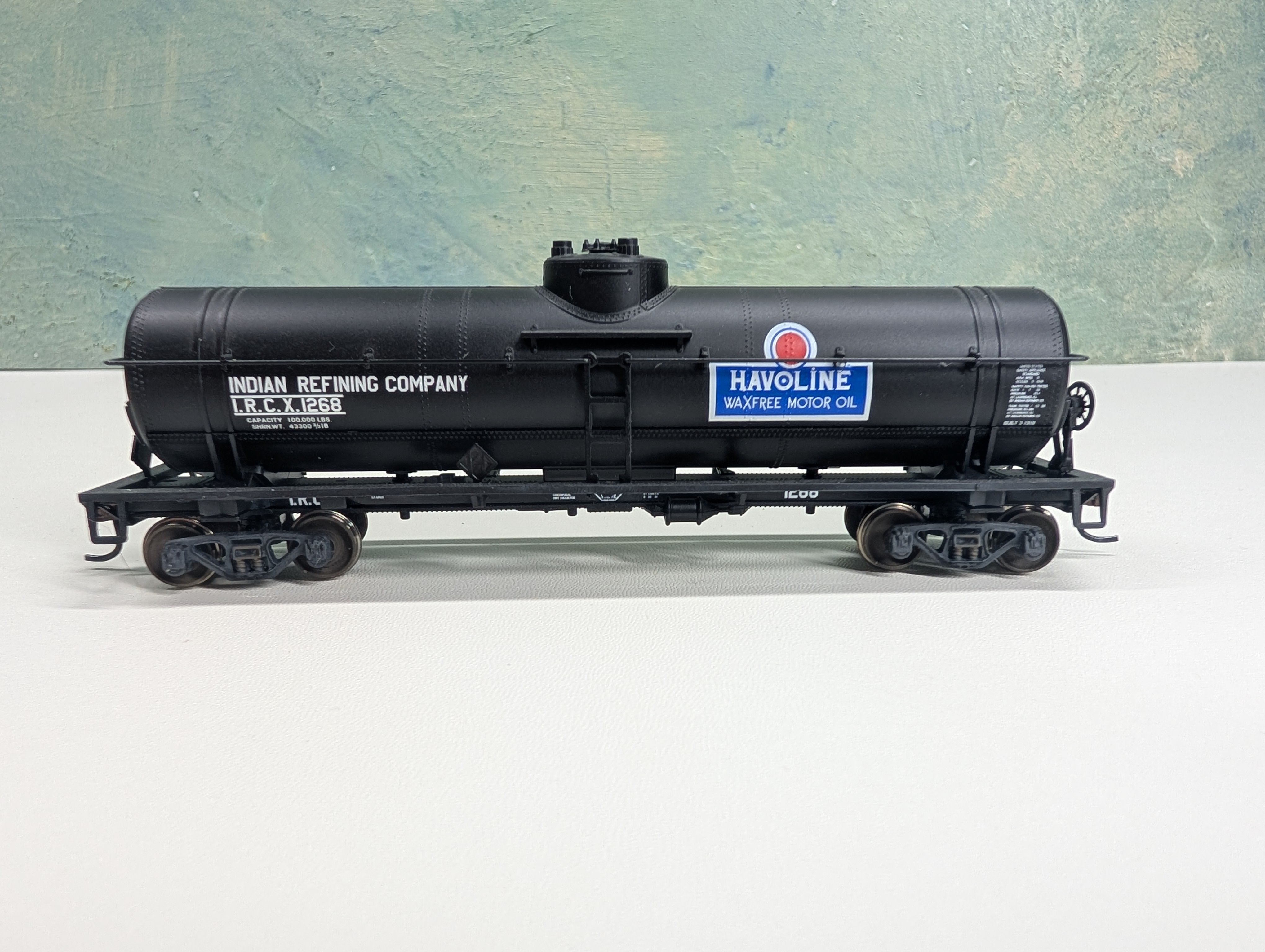 USED Athearn 76656 HO Scale Single Dome Tank Car Indian Refining Company IRCX #1268