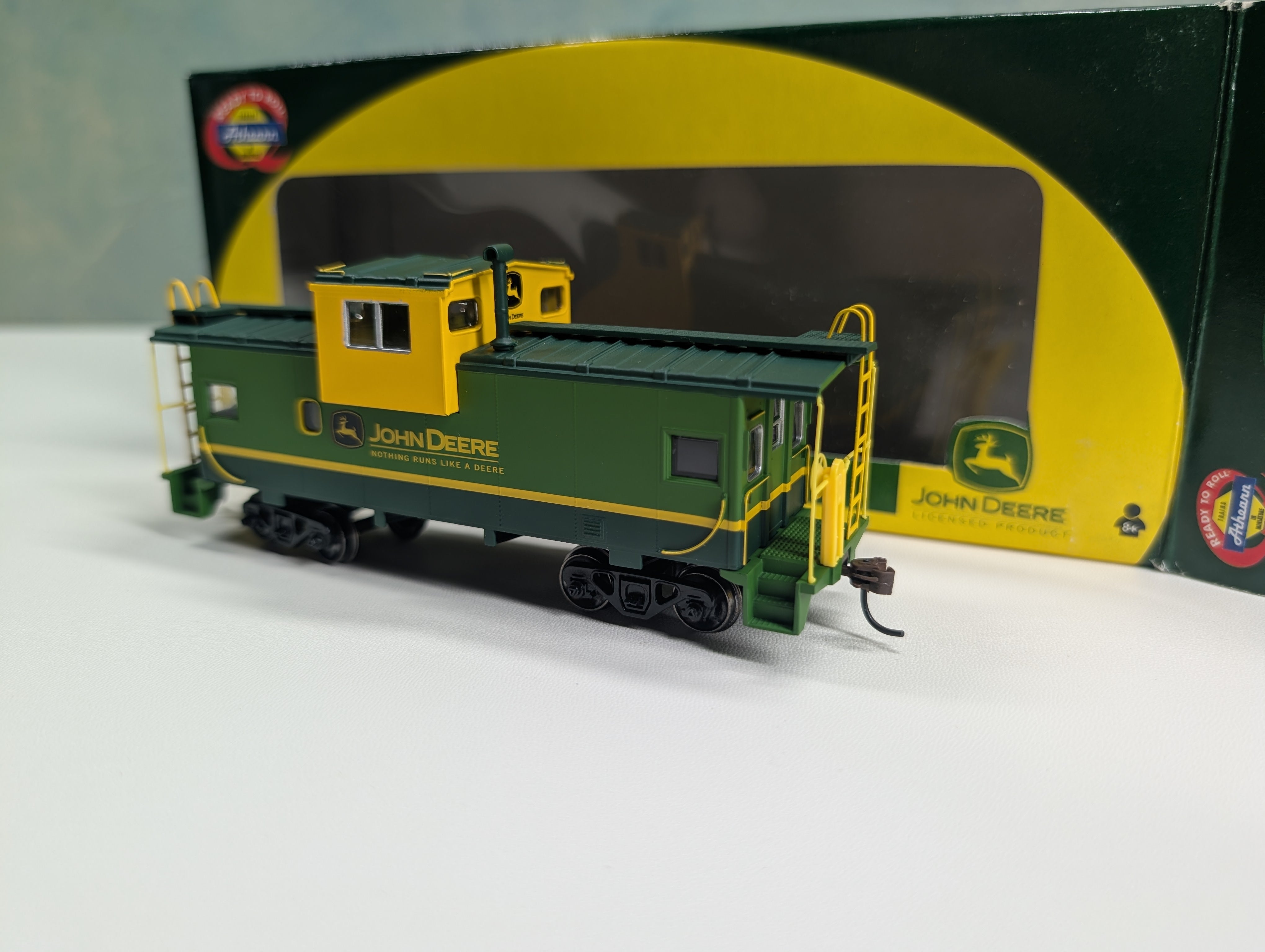 USED Athearn 7721 HO Scale John Deere Wide Vision Caboose