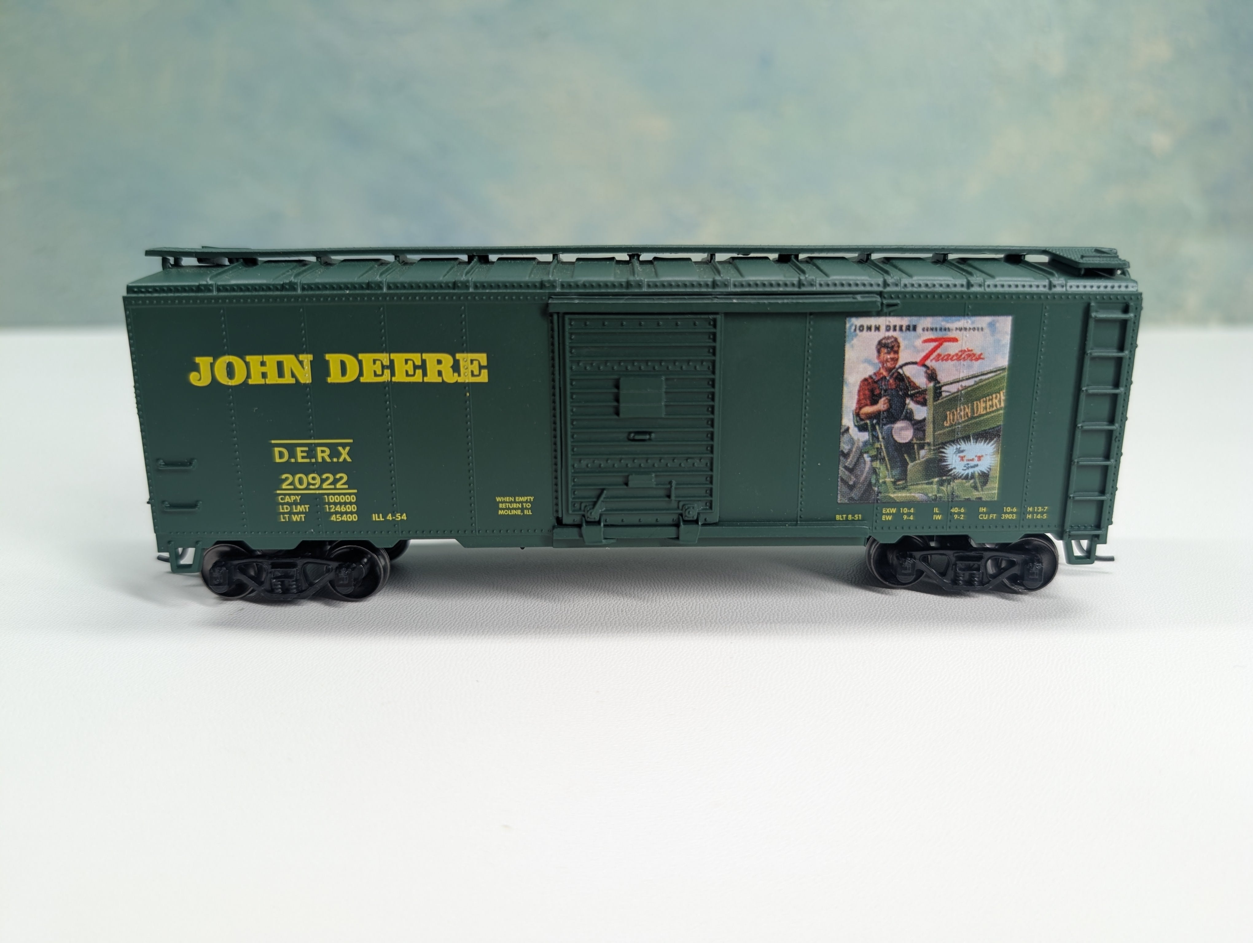 USED Athearn 8172 HO Scale John Deere 40' Box Car DERX #20922