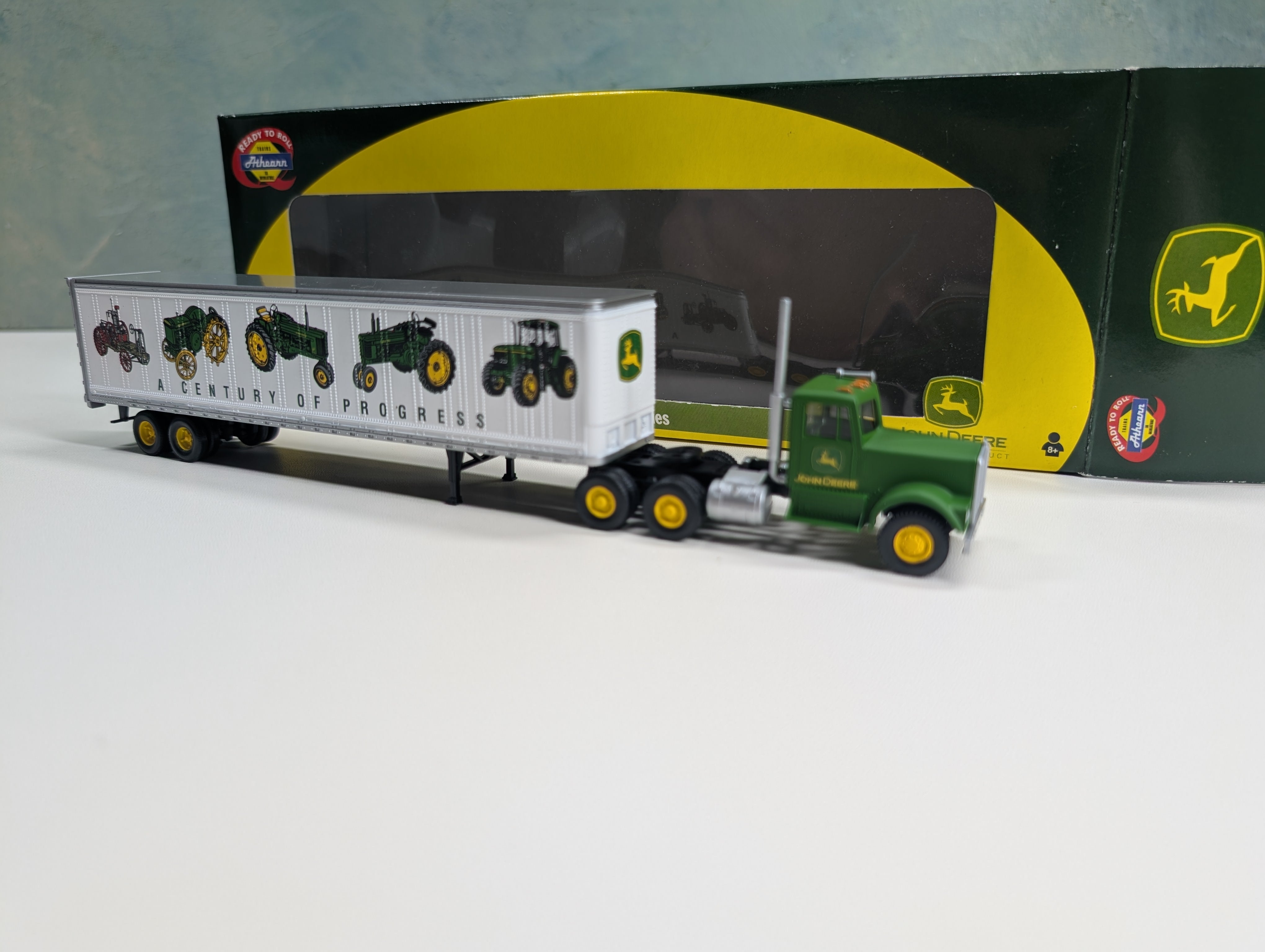 USED Athearn 8191 HO Scale John Deere Kenworth Truck & 45' Trailer