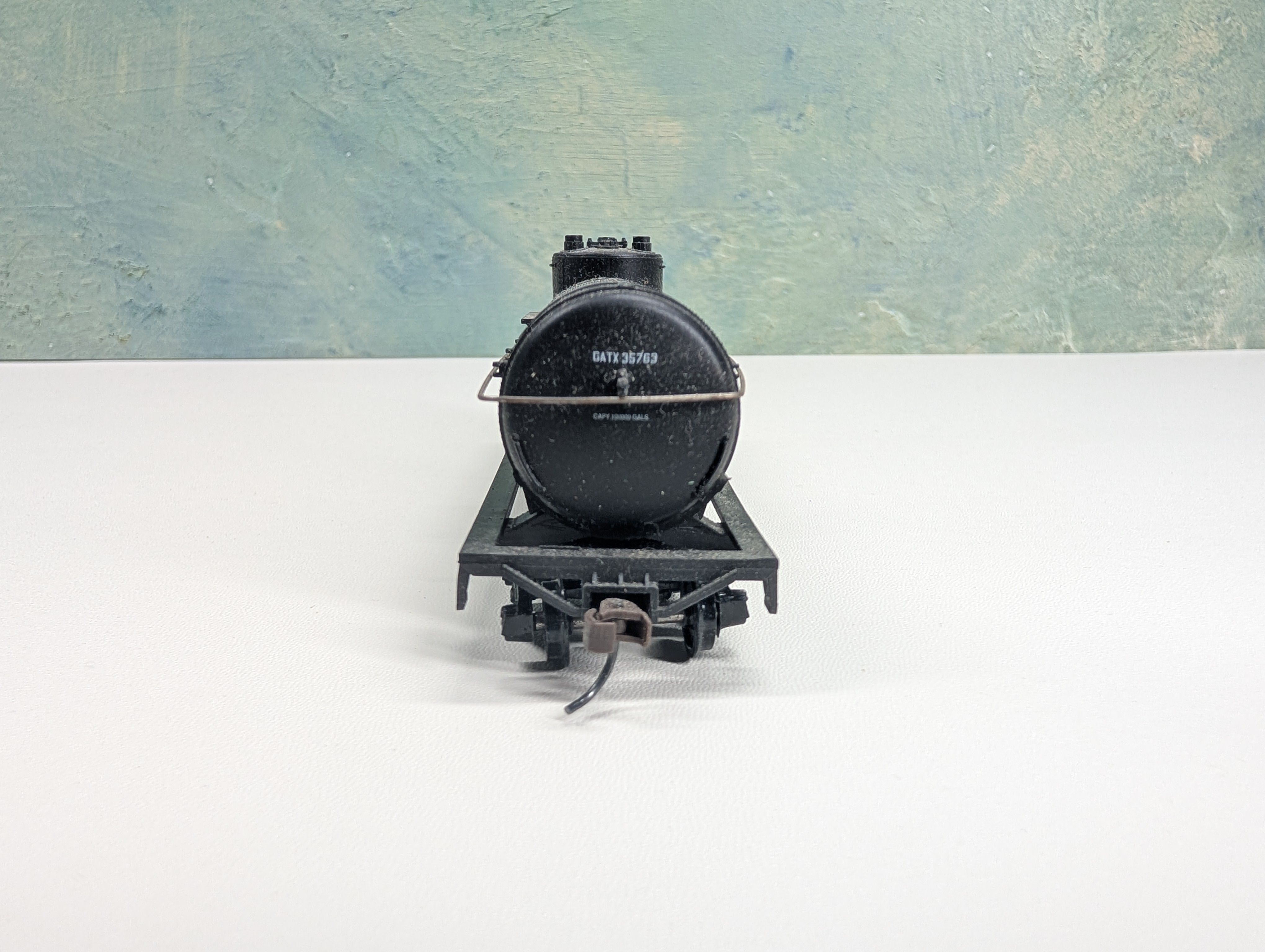 USED Athearn HO Scale Single Dome Tank Car GATX #35763