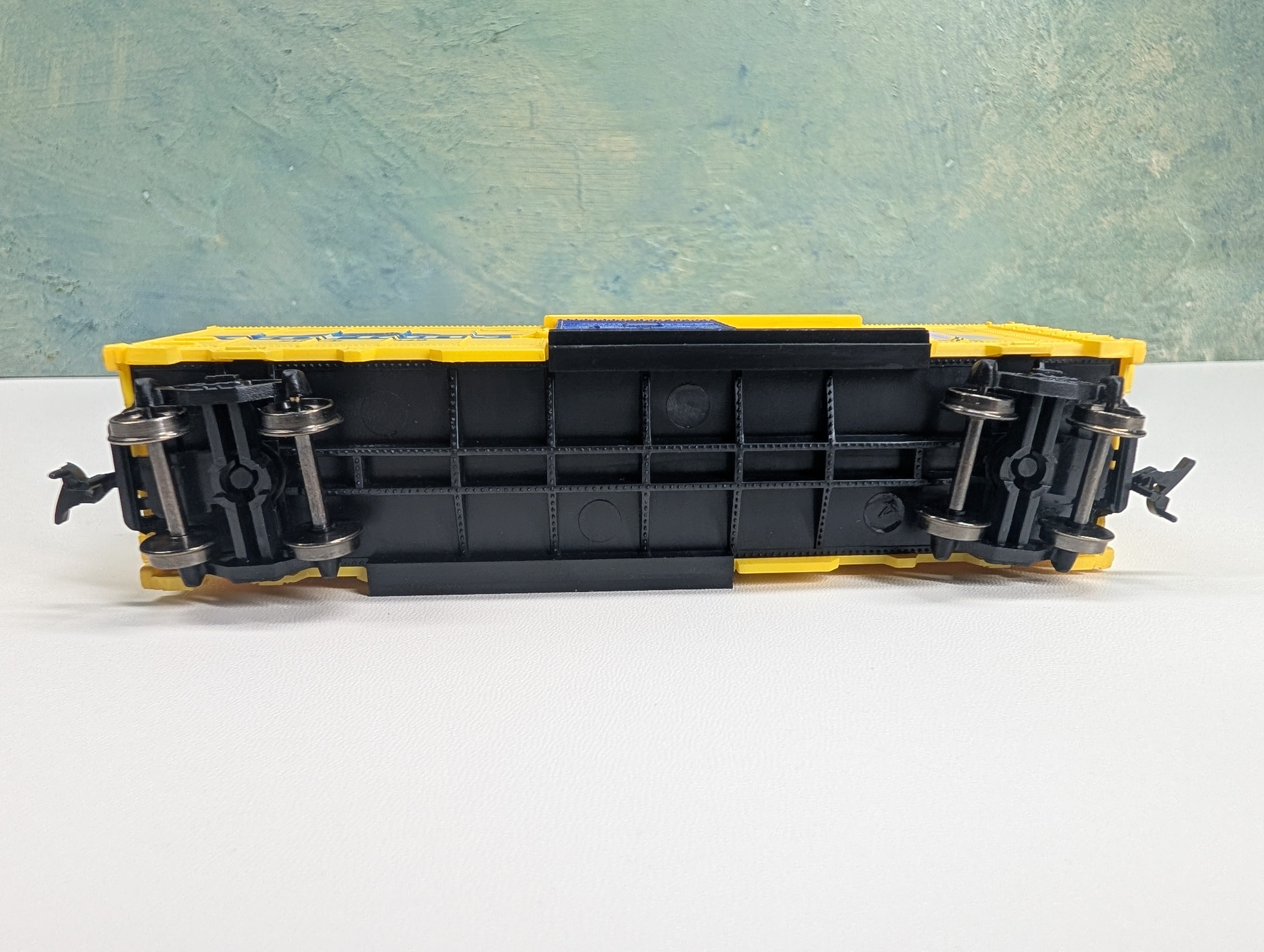 USED Model Power 7978 HO Scale 40' Billboard Box Car Gorton's Fisherman Metal Wheels