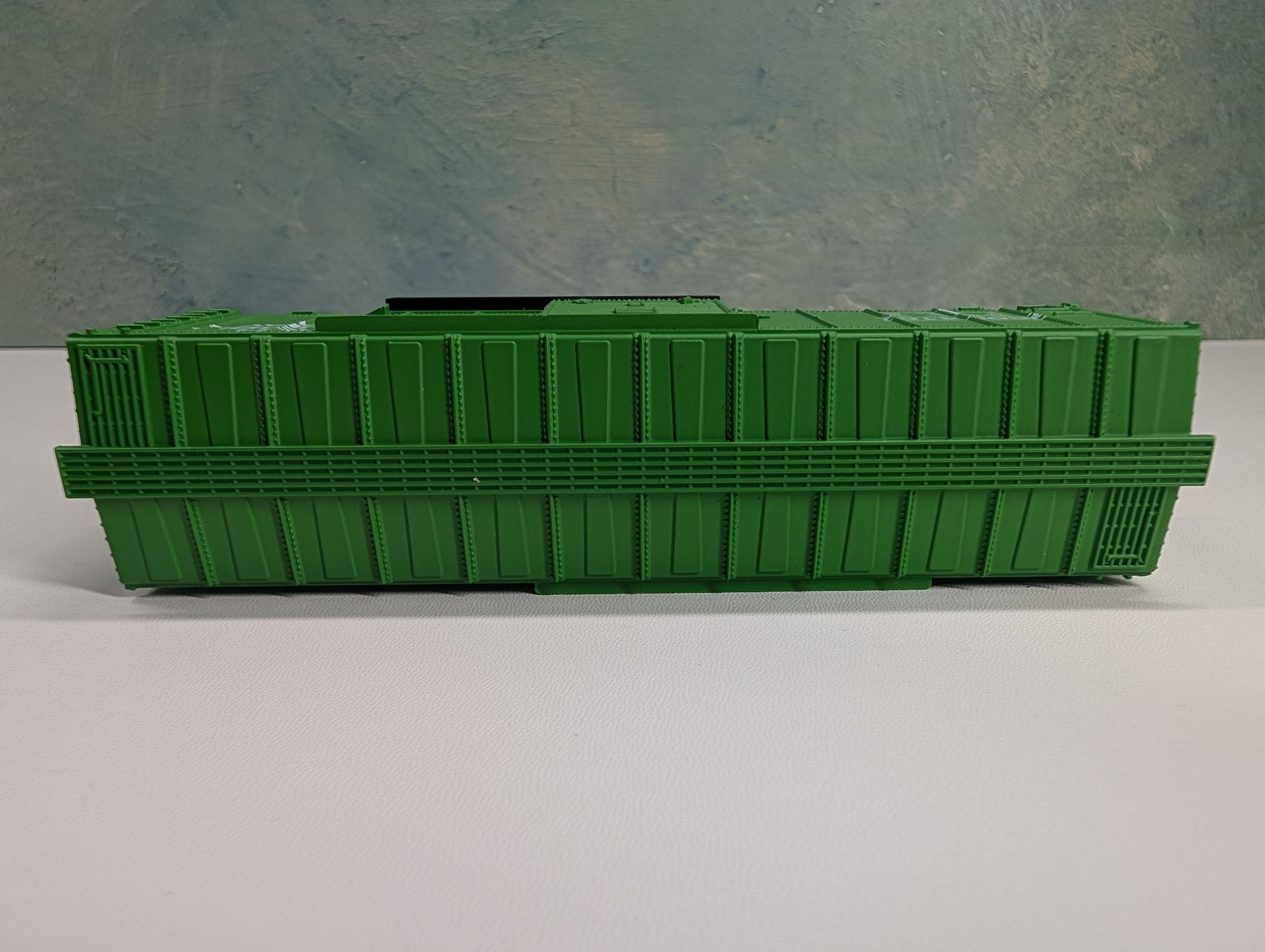 USED Model Power 7951 HO Scale 40' Box Car British Columbia Railway BCOL #4101 Metal Wheels