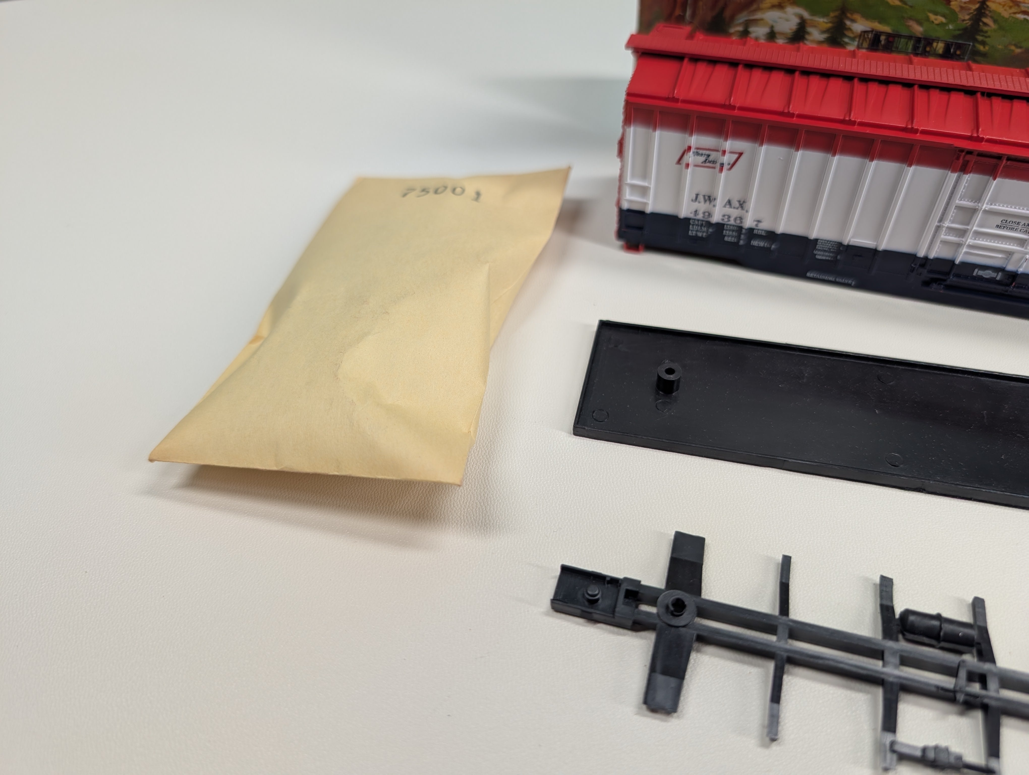 USED Athearn 5282 HO Scale 50' Box Car Johnson's Wax JWAX #49367 KIT