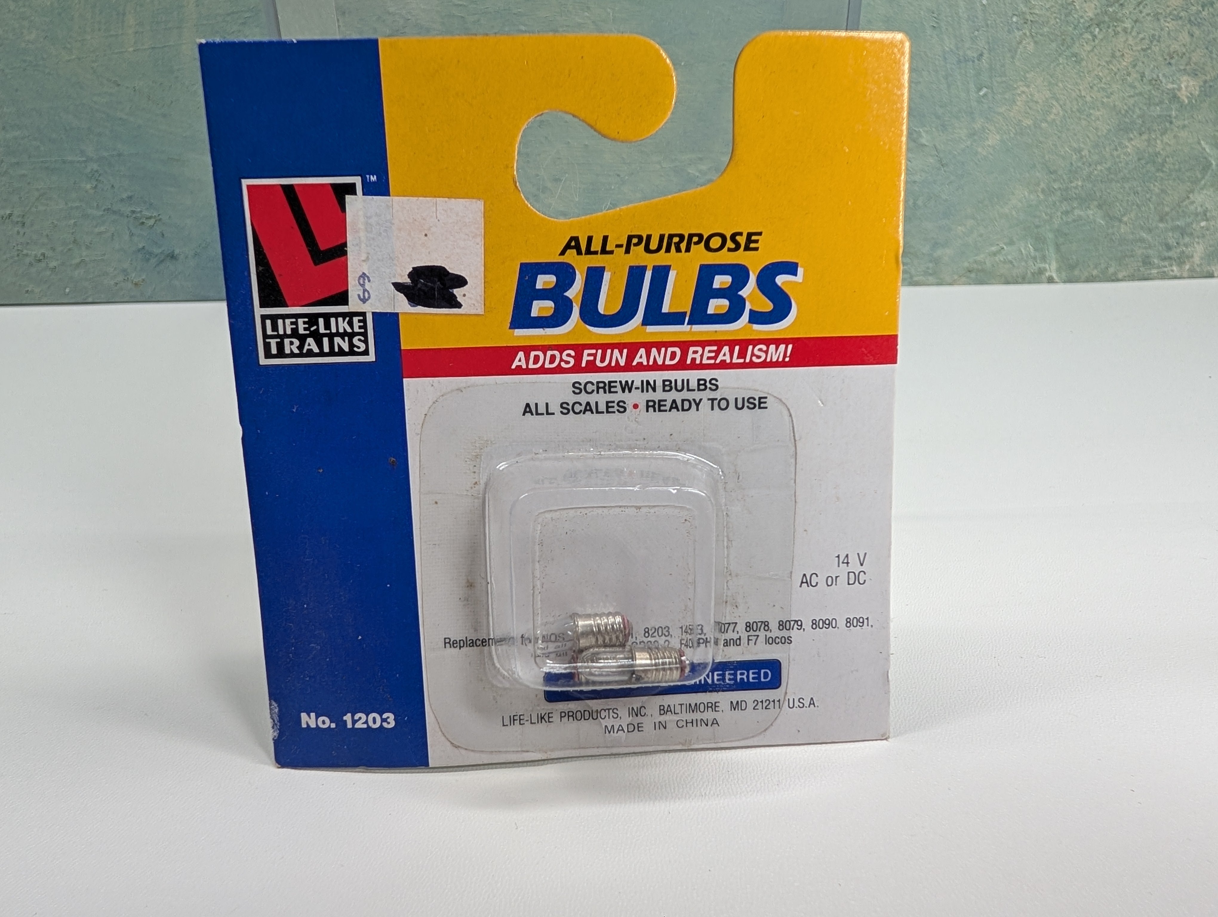 Life-Like 1203 Multi Scale Bulbs for All Scales