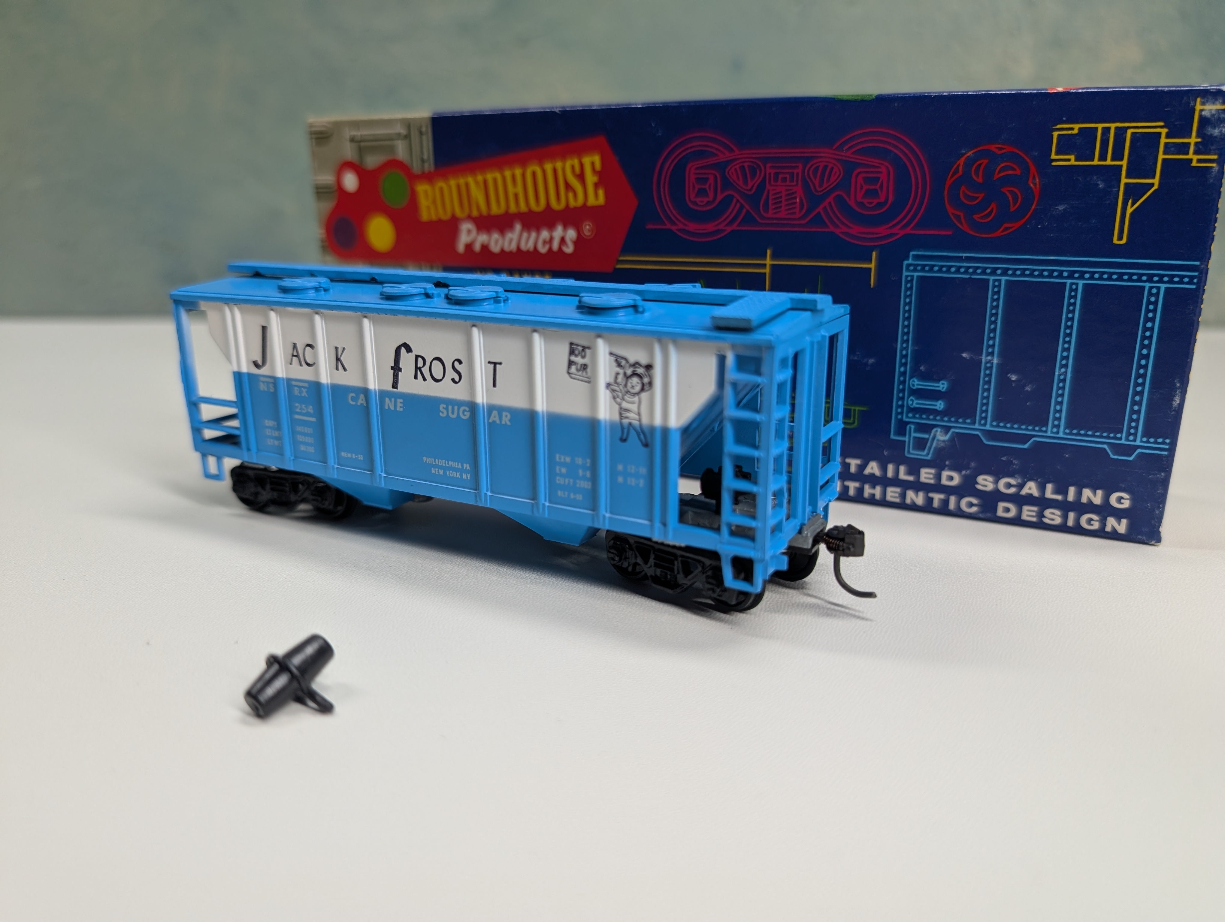 USED Roundhouse HO Scale Covered Hopper Jack Frost NSRX #254