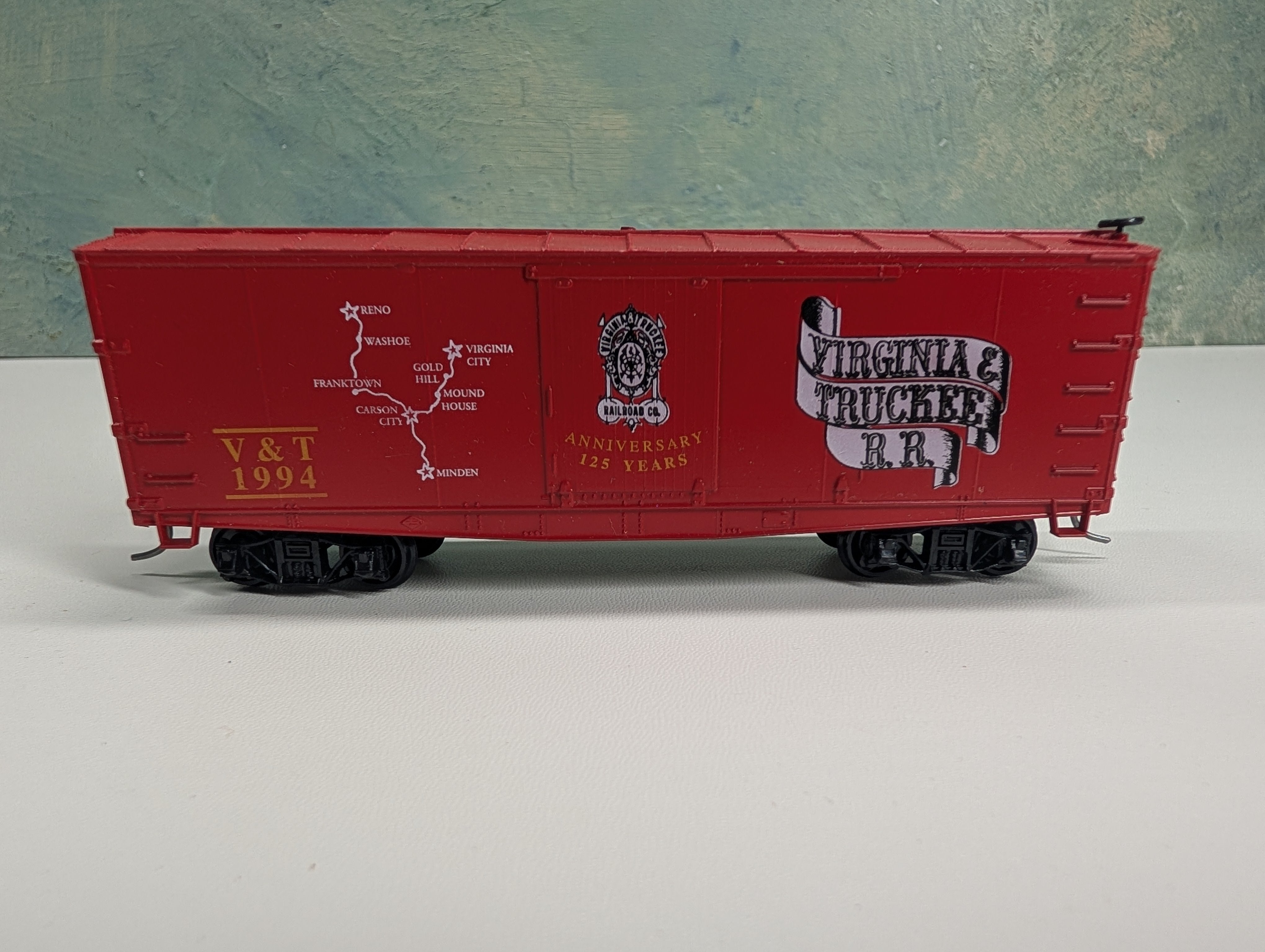 USED Roundhouse HO Scale Old Time Box Car Virginia & Truckee V&T #1994 Anniversary