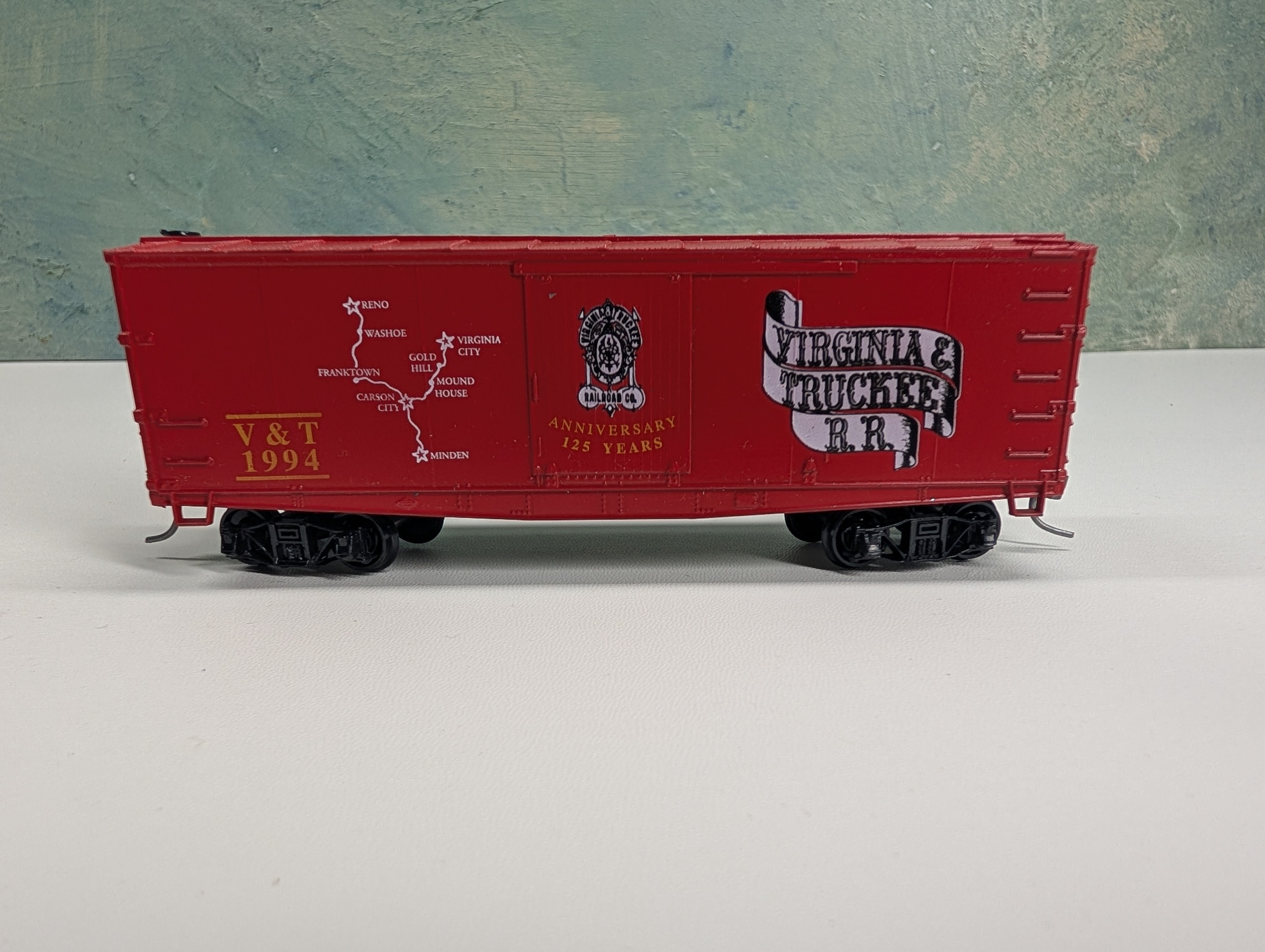 USED Roundhouse HO Scale Old Time Box Car Virginia & Truckee V&T #1994 Anniversary