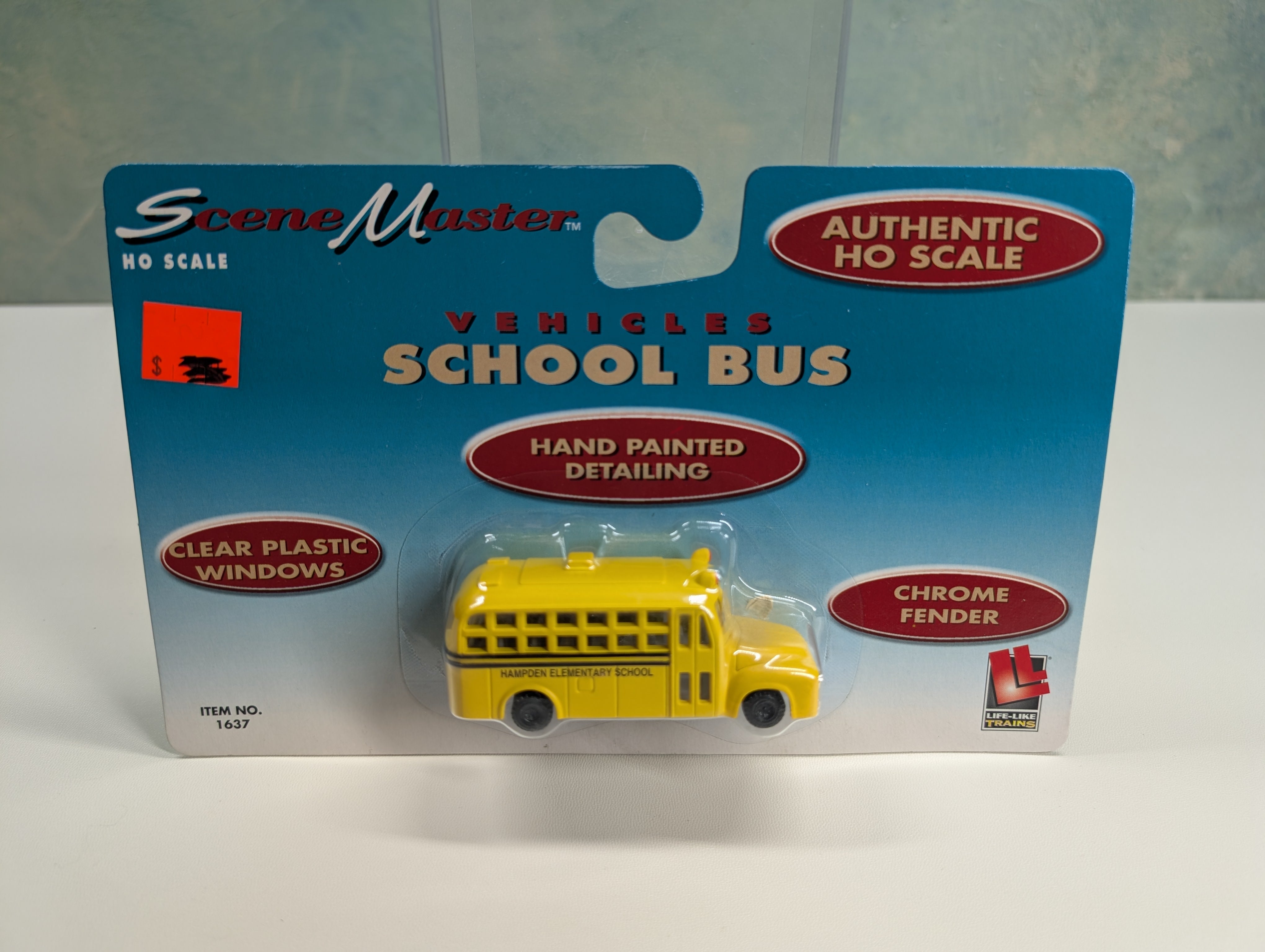 Life-Like 1637 HO Scale School Bus