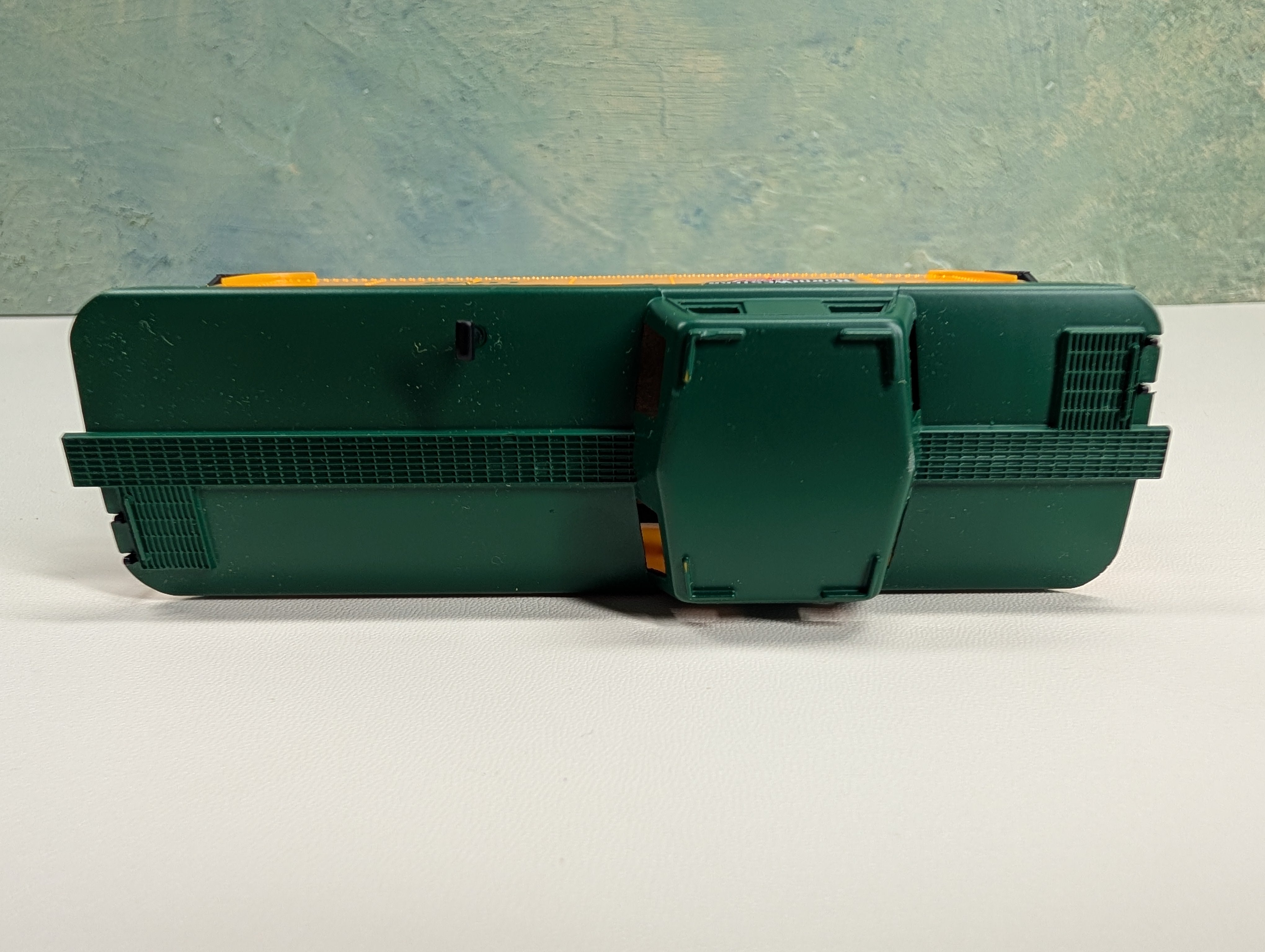 USED IHC HO Scale Caboose Chicago & North Western CNW #11052