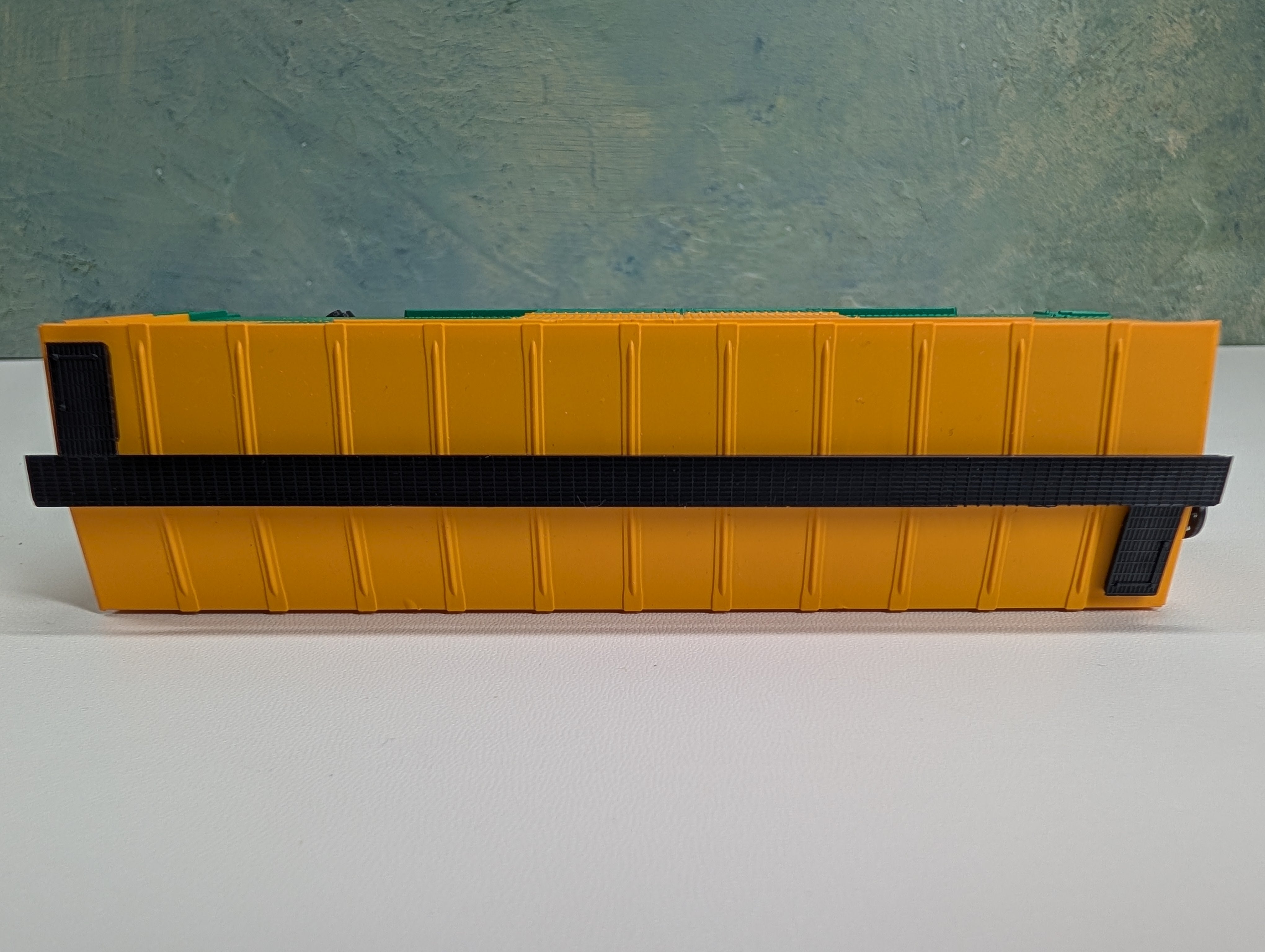 USED IHC HO Scale Wood Box Car Rutland #100