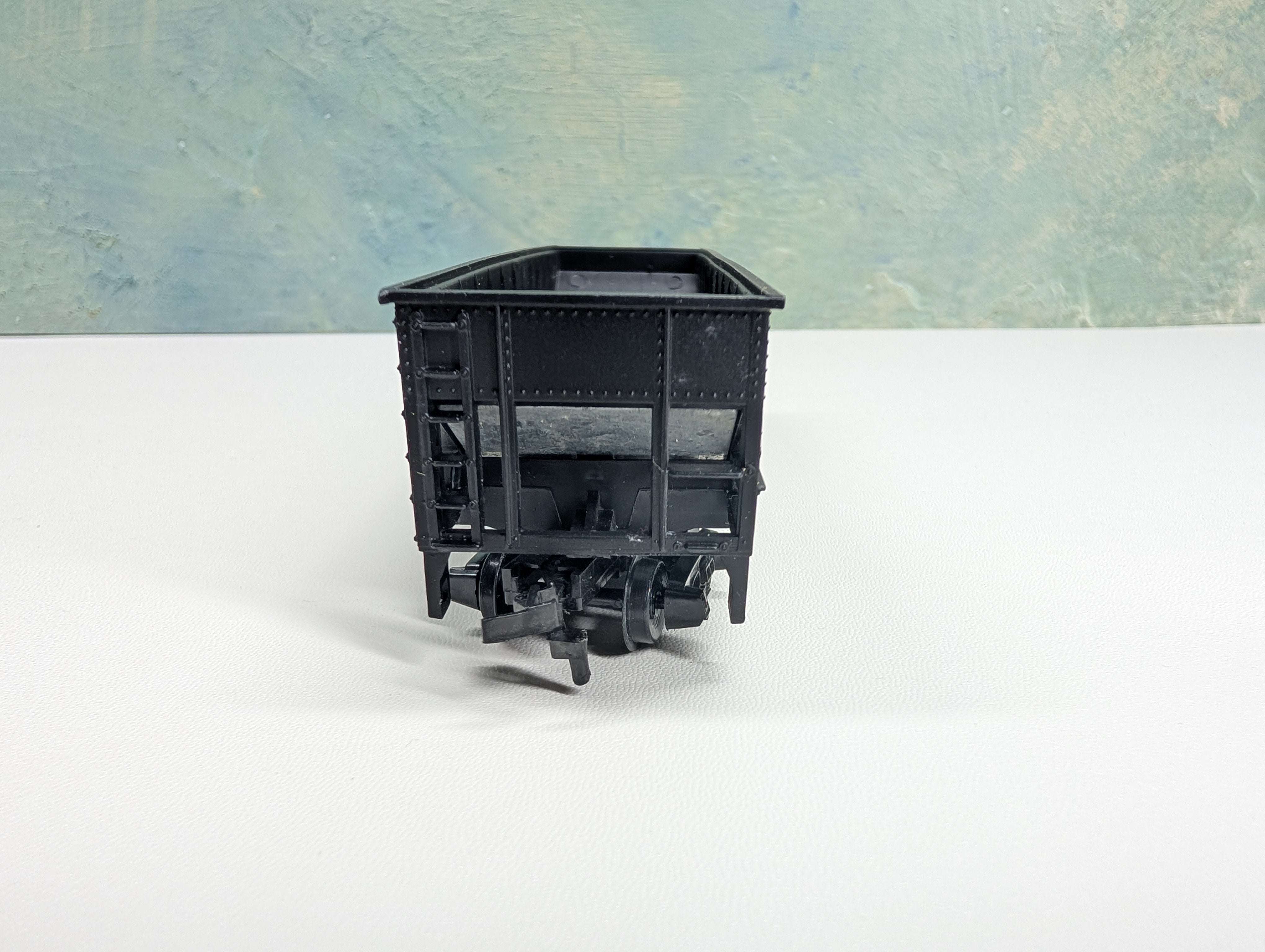 USED IHC HO Scale 4 Bay Hopper Lake Erie, Franklin & Clarion LEF #2500