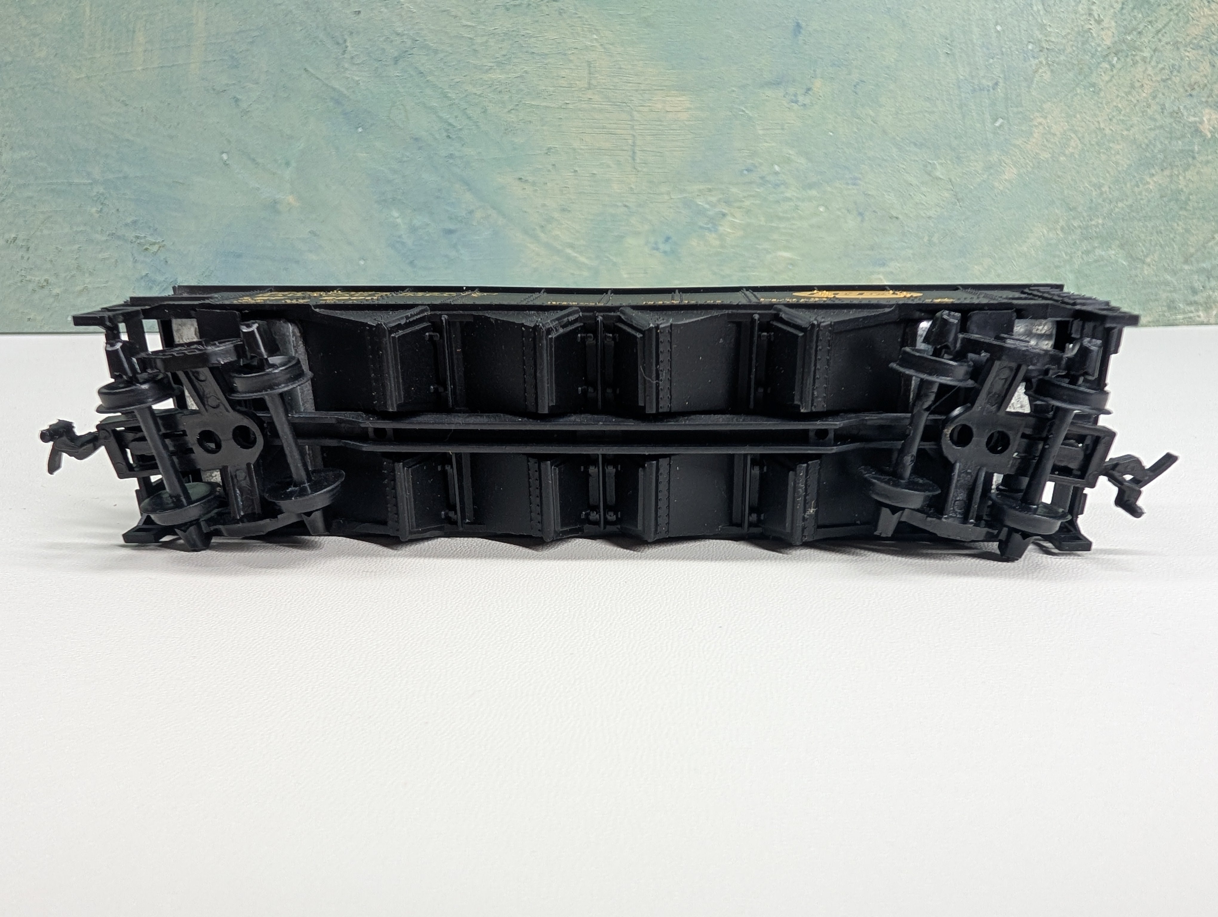 USED IHC HO Scale 4 Bay Hopper Lake Erie, Franklin & Clarion LEF #2500