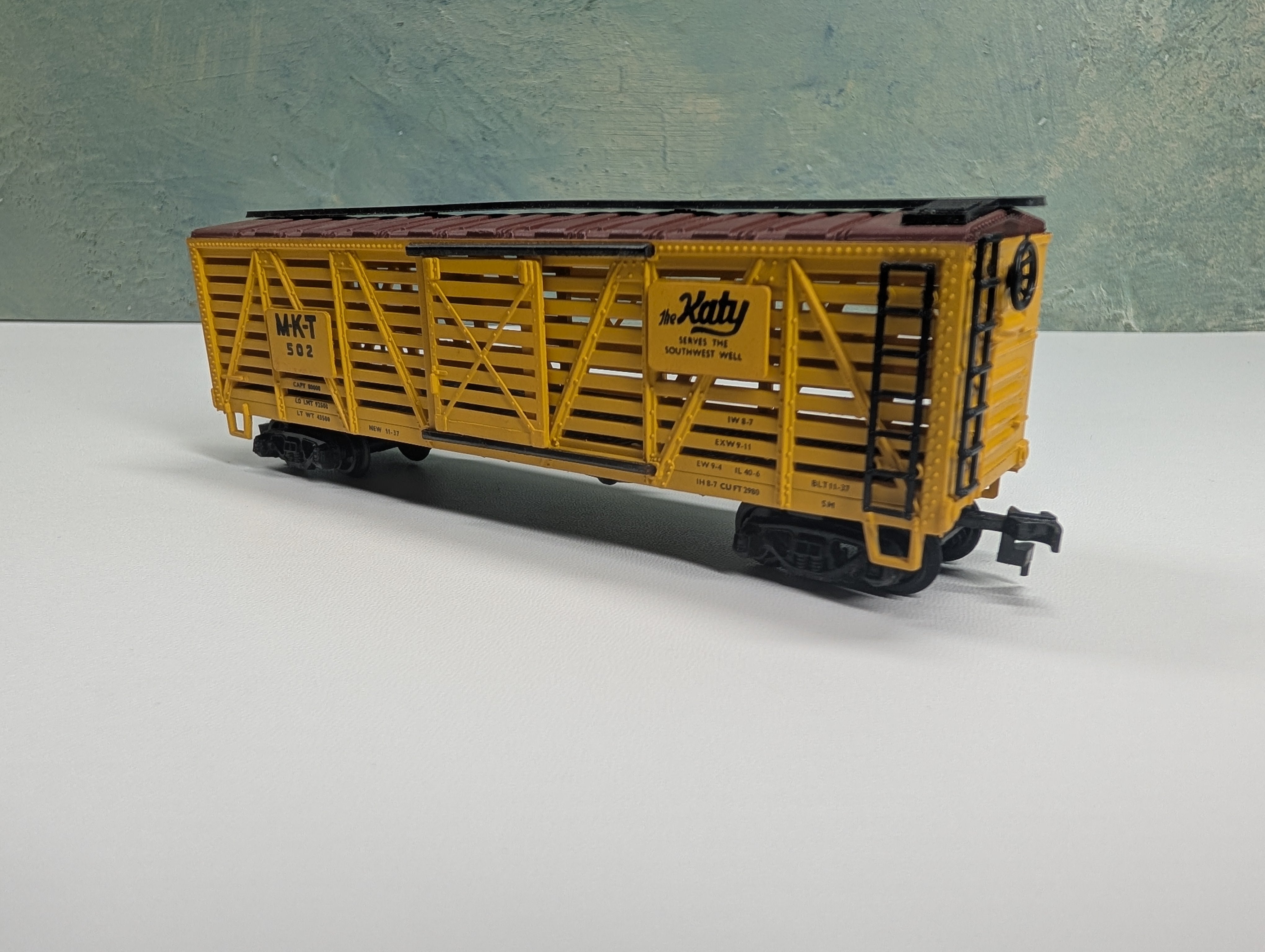 USED HO Scale Stock Car MKT #502