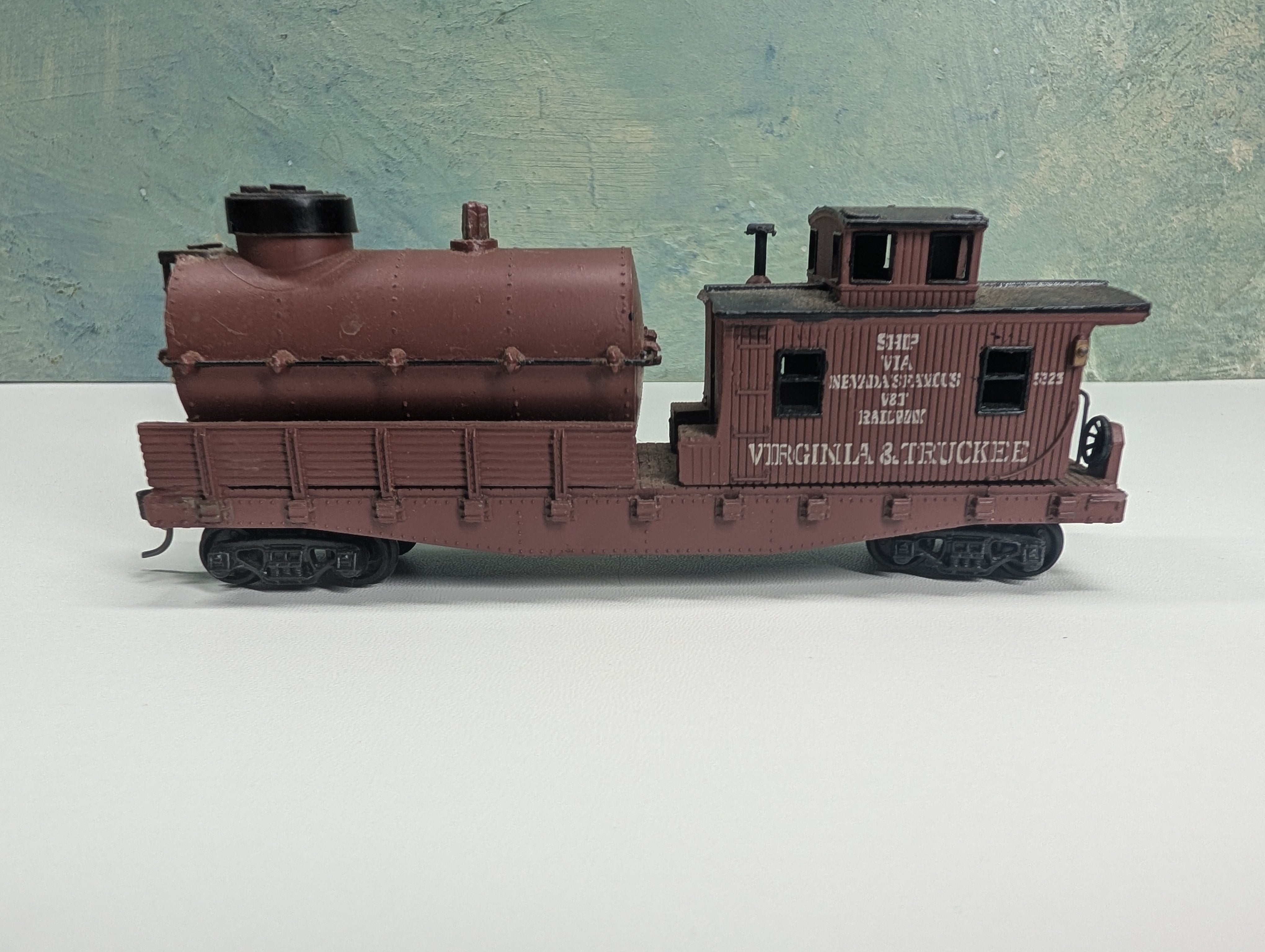 USED HO Scale Track Cleaning Tank Car Virginia and Truckee V&T #5232