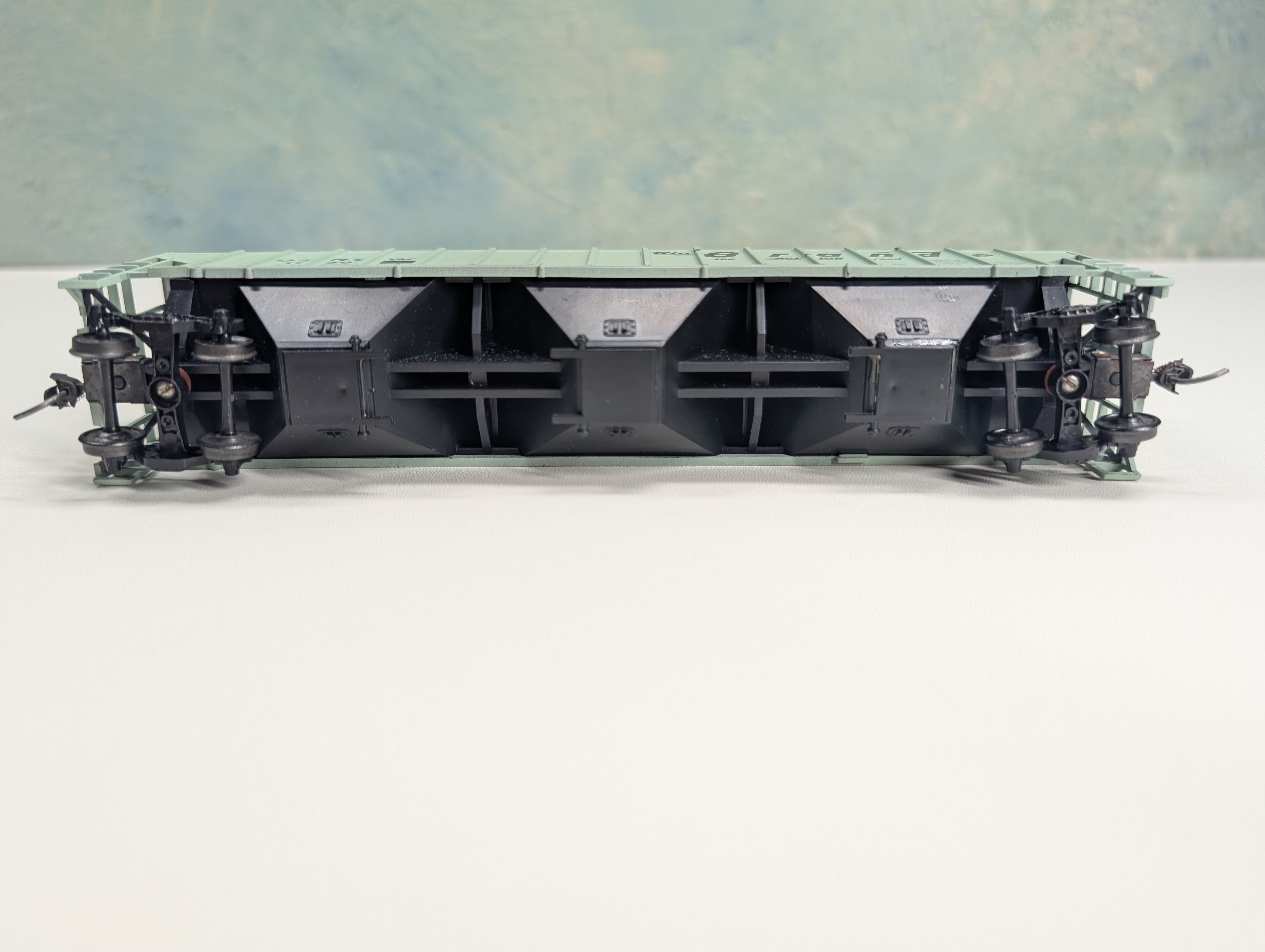 USED Athearn HO Scale 3 Bay Covered Hopper Rion Grande D&RGW #15307