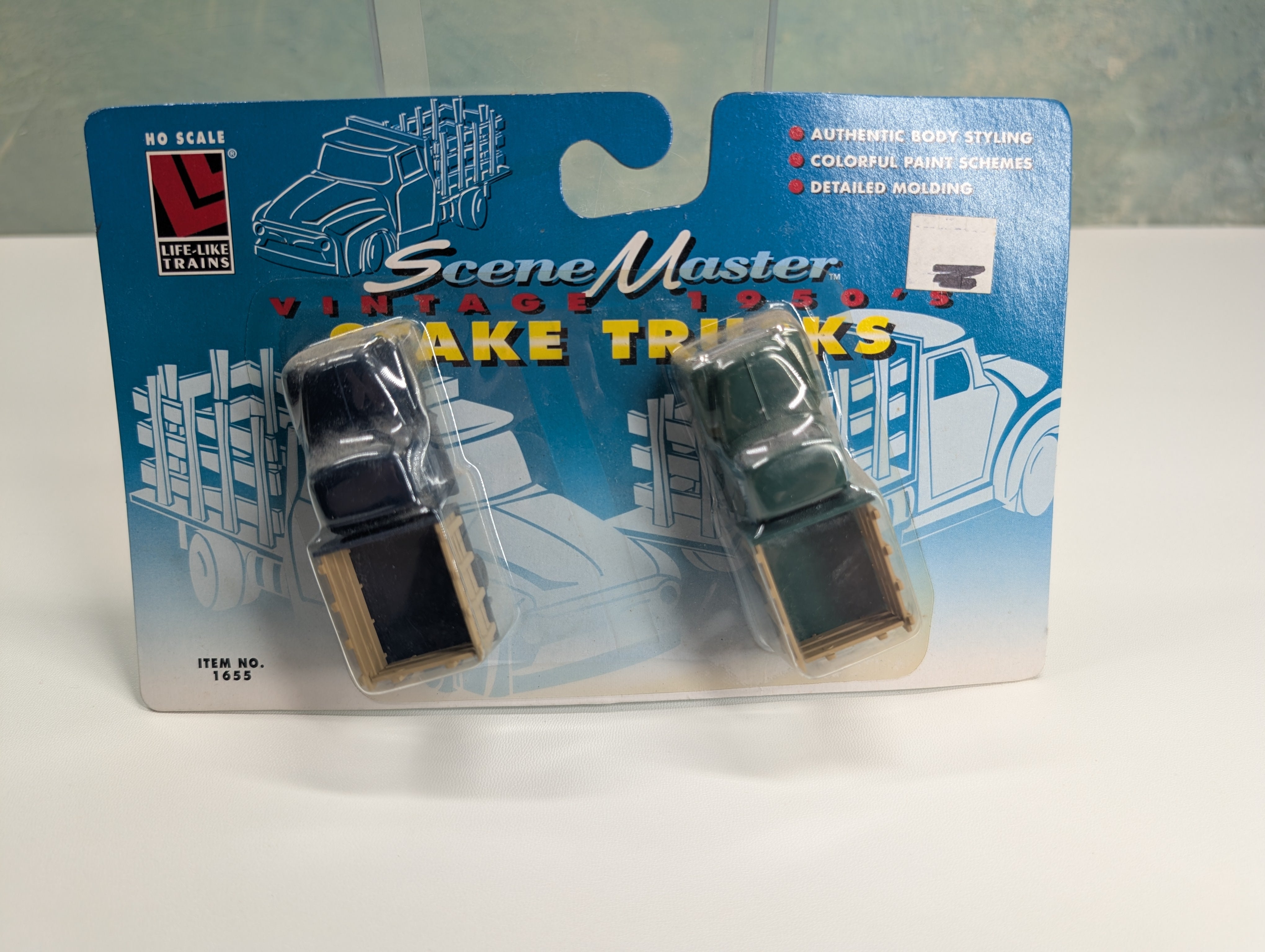 USED Life-Like 1655 HO Scale 1950s Stake Trucks