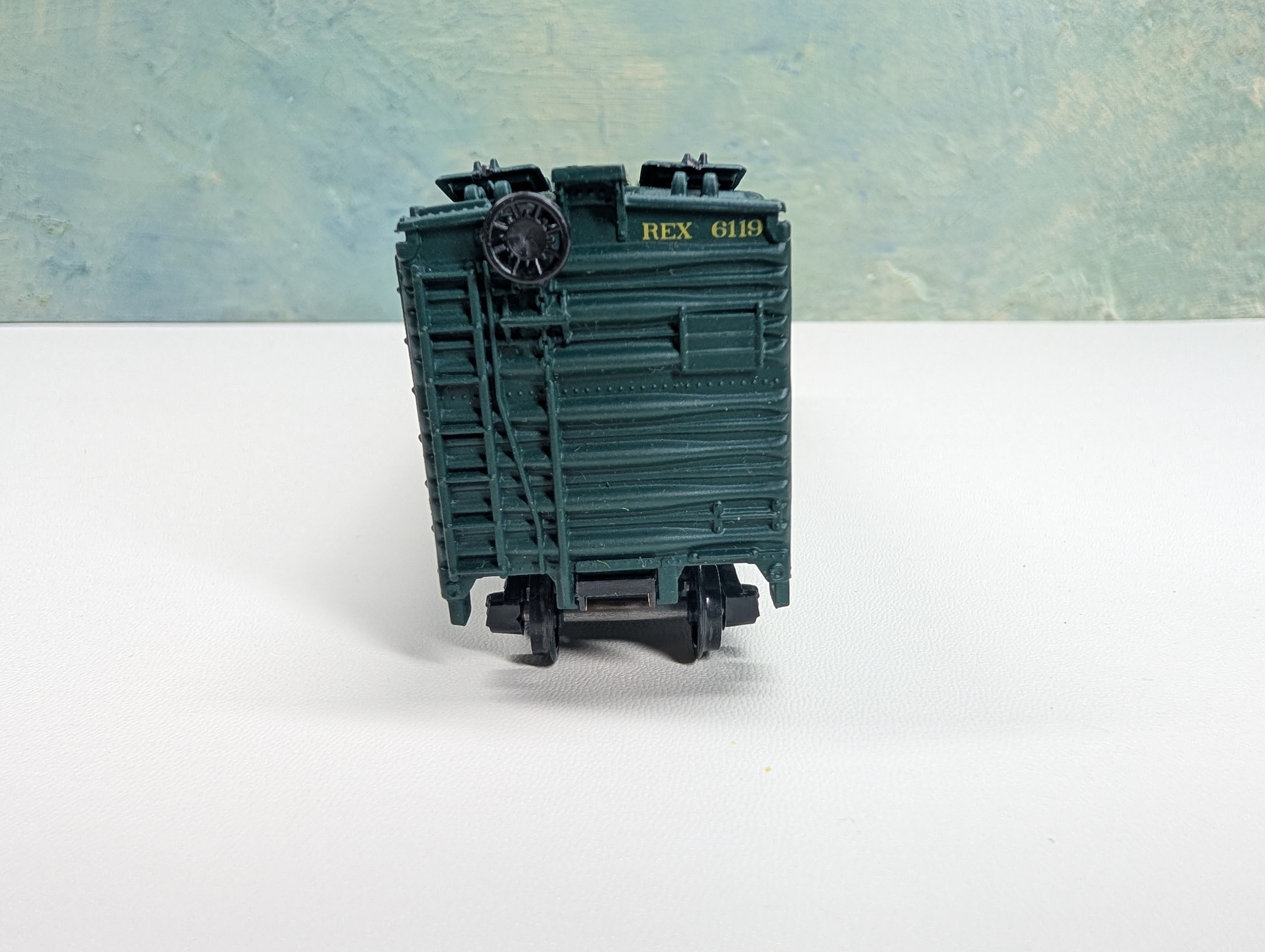 USED Athearn HO Scale 40' Reefer Railway Express Agency REX #6119