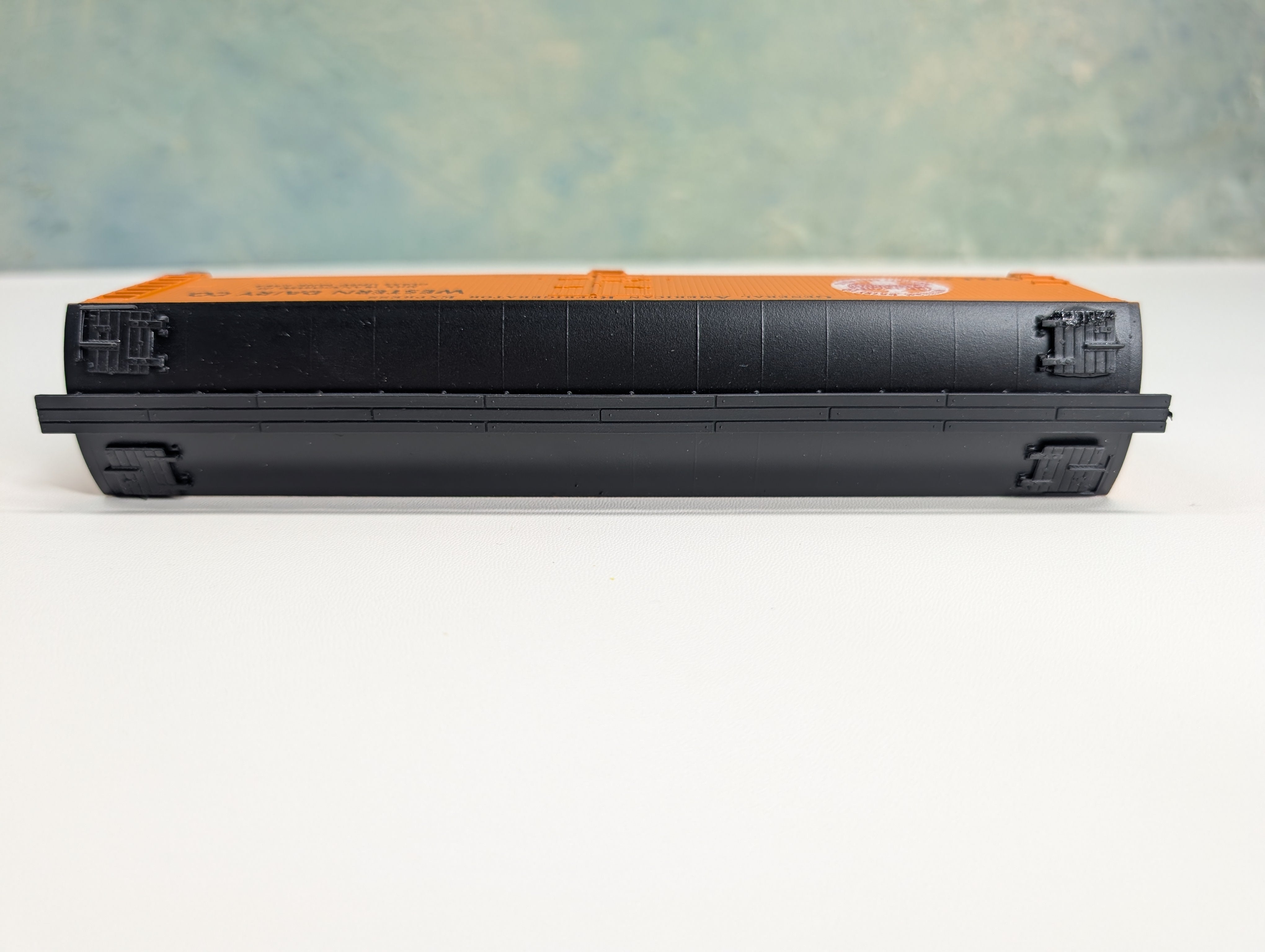 USED Athearn HO Scale 50' Express Reefer Western Dairy Co GARE #708