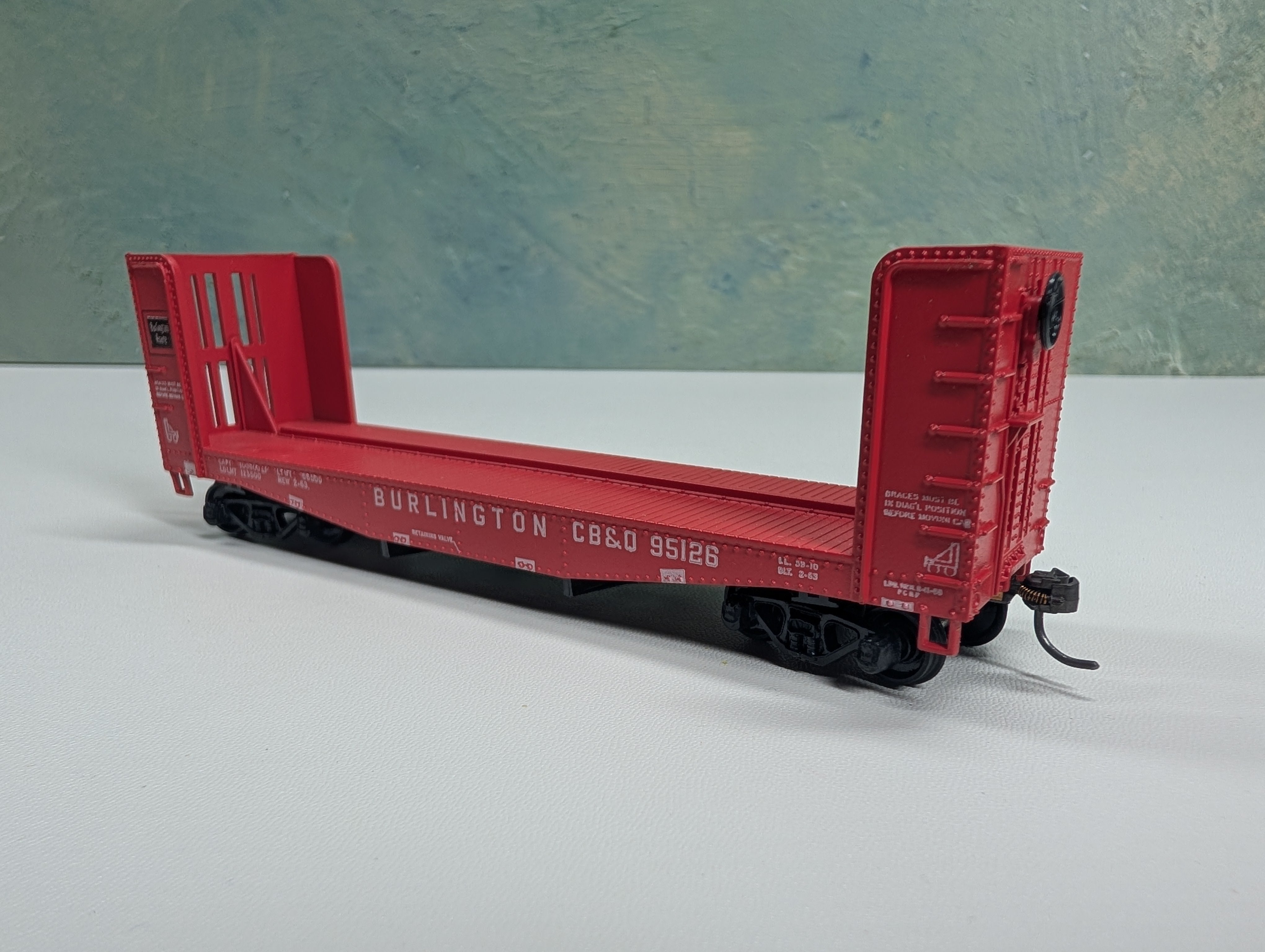 USED Athearn HO Scale 40' Bulkhead Flat Car Burlington CB&Q #95126