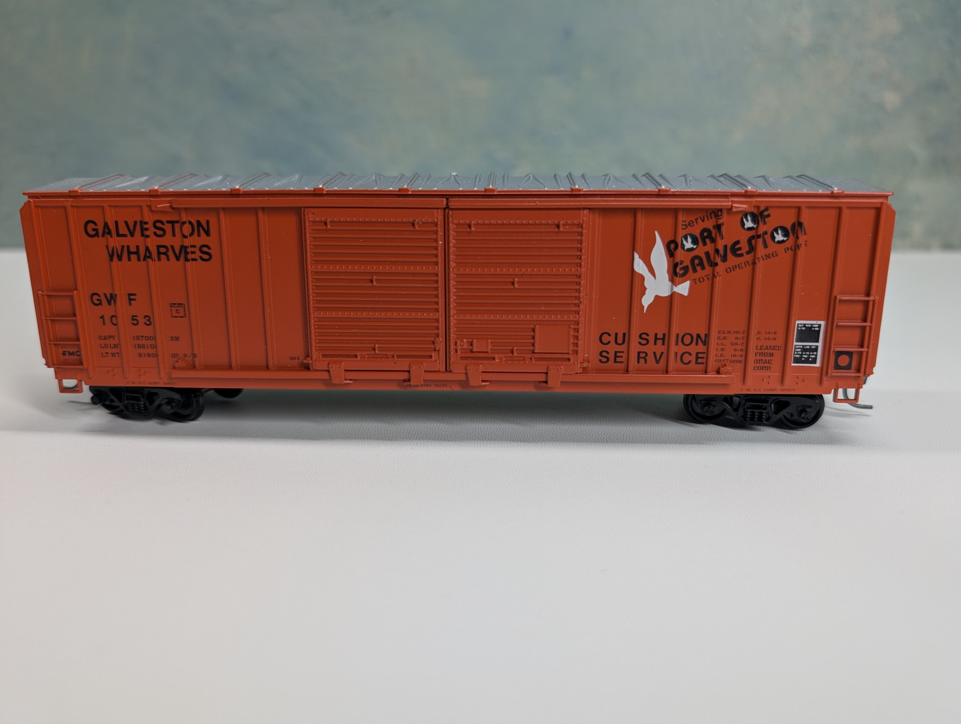 USED Athearn HO Scale 50' DD Box Car Galveston Wharves GWF #1053