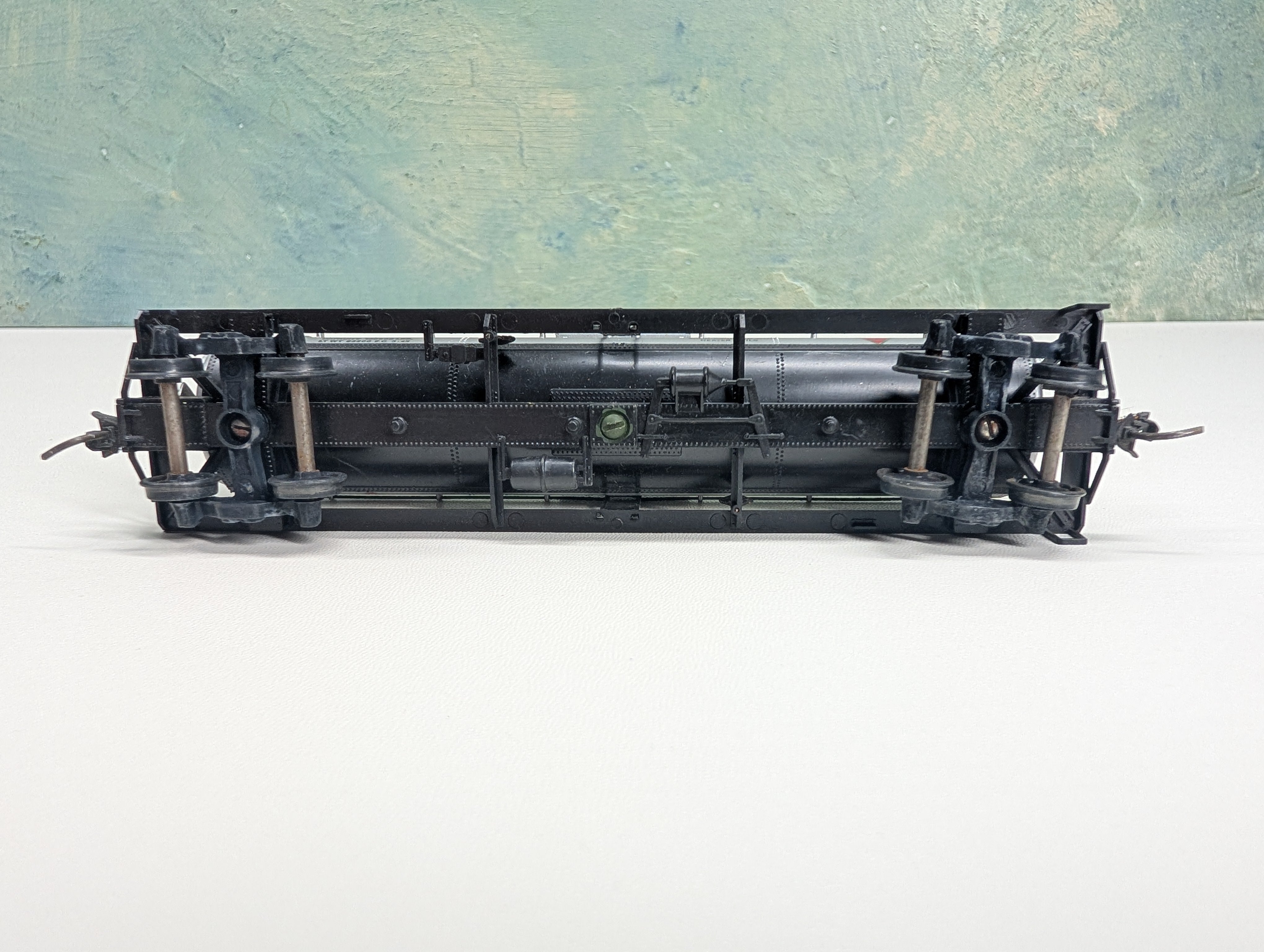 USED Athearn HO Scale Single Dome Tank Car Conoco CONX #617