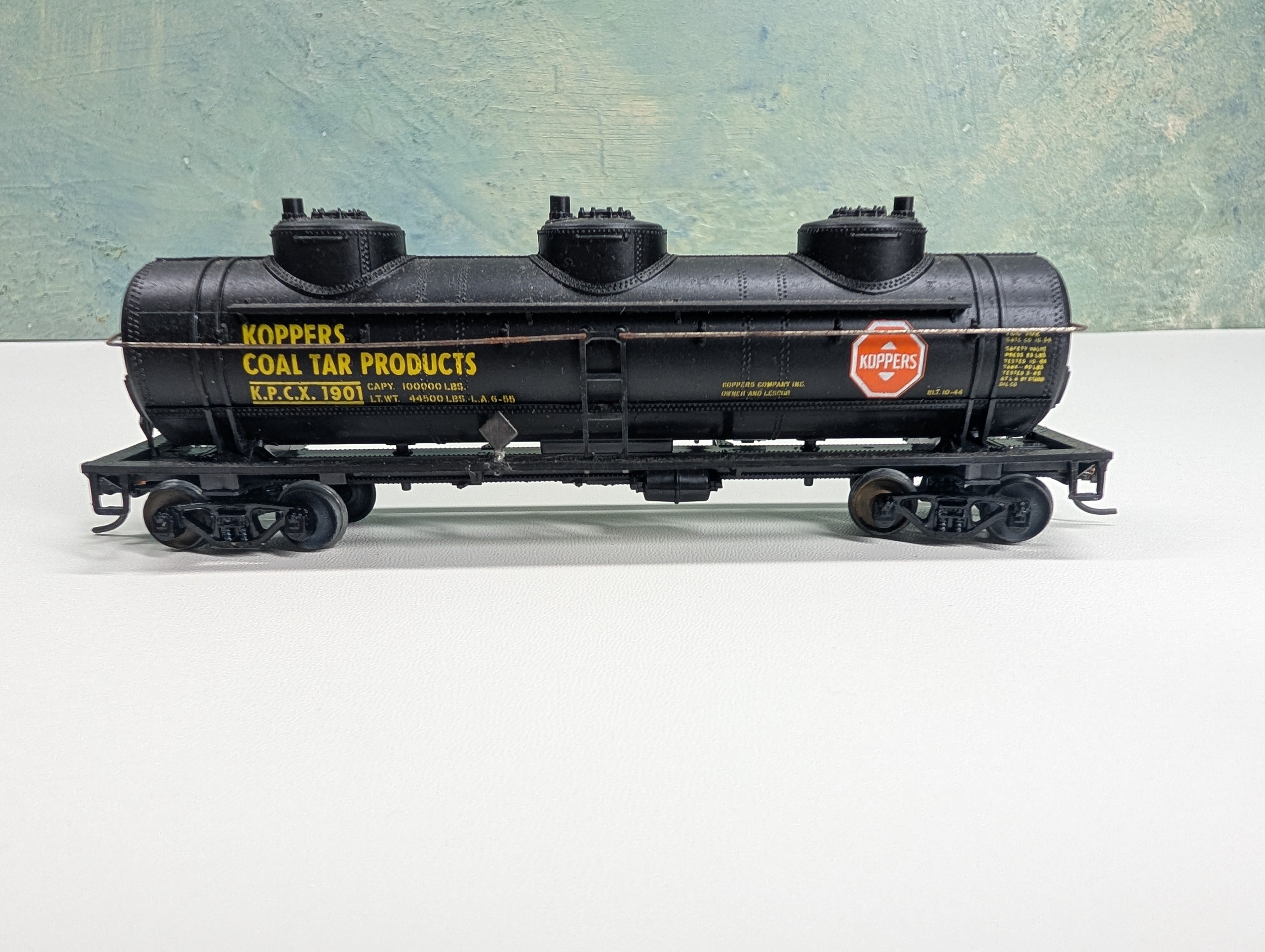 USED Athearn HO Scale Triple Dome Tank Car Koppers KPCX #1901 Metal Wheels