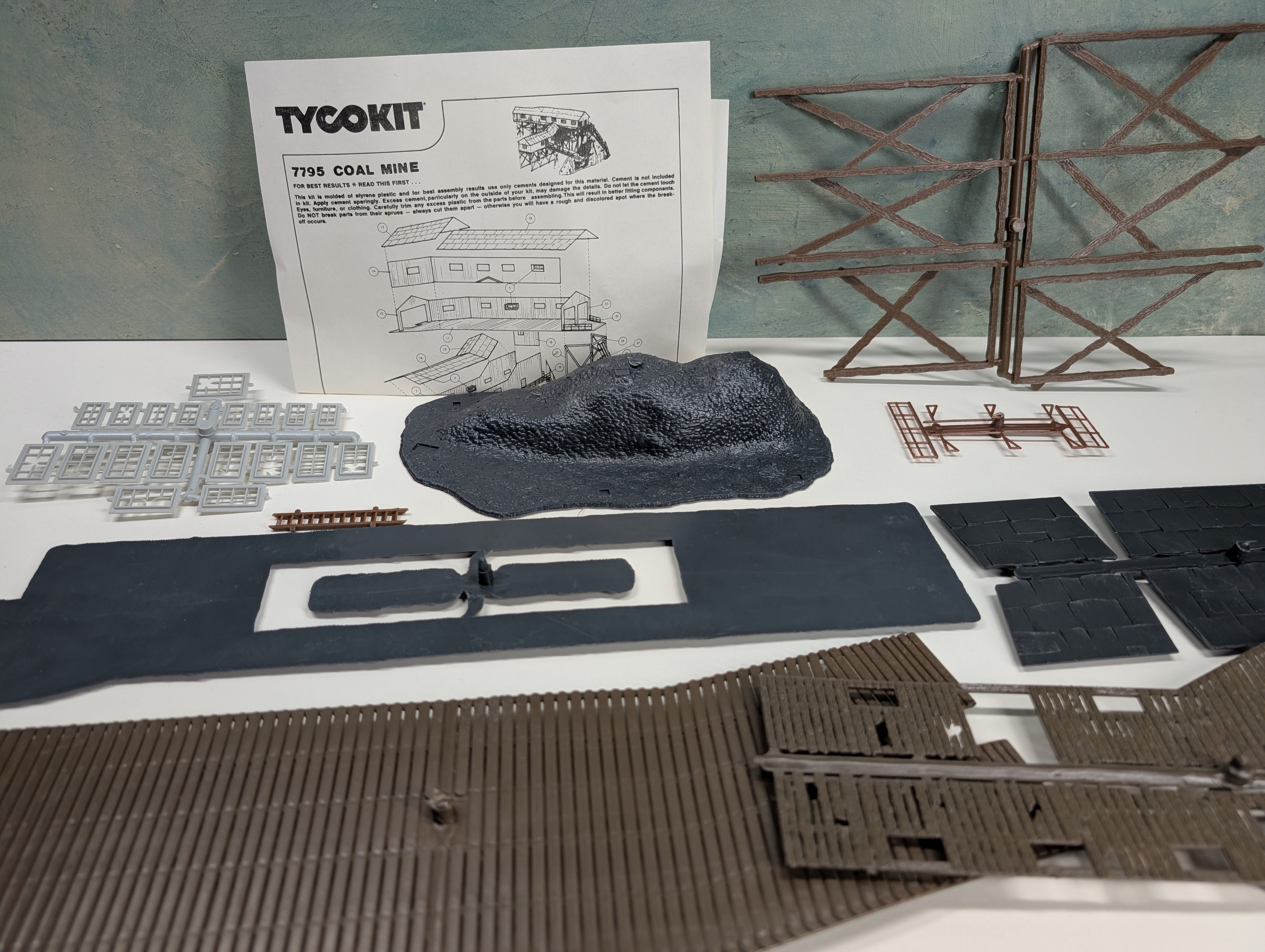 USED Tyco 7795 HO Scale Coal Mine KIT