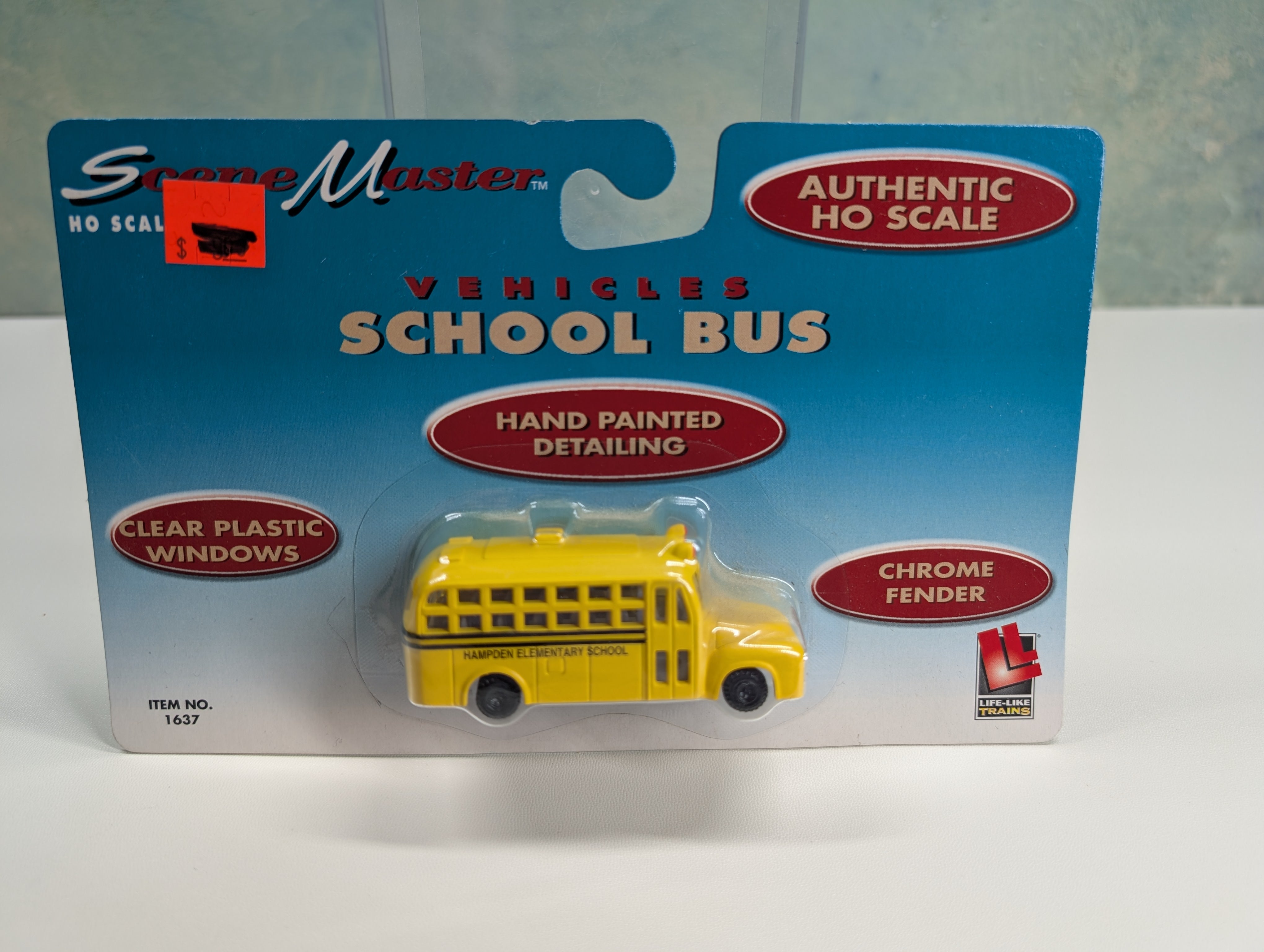 Life-Like 1637 HO Scale School Bus