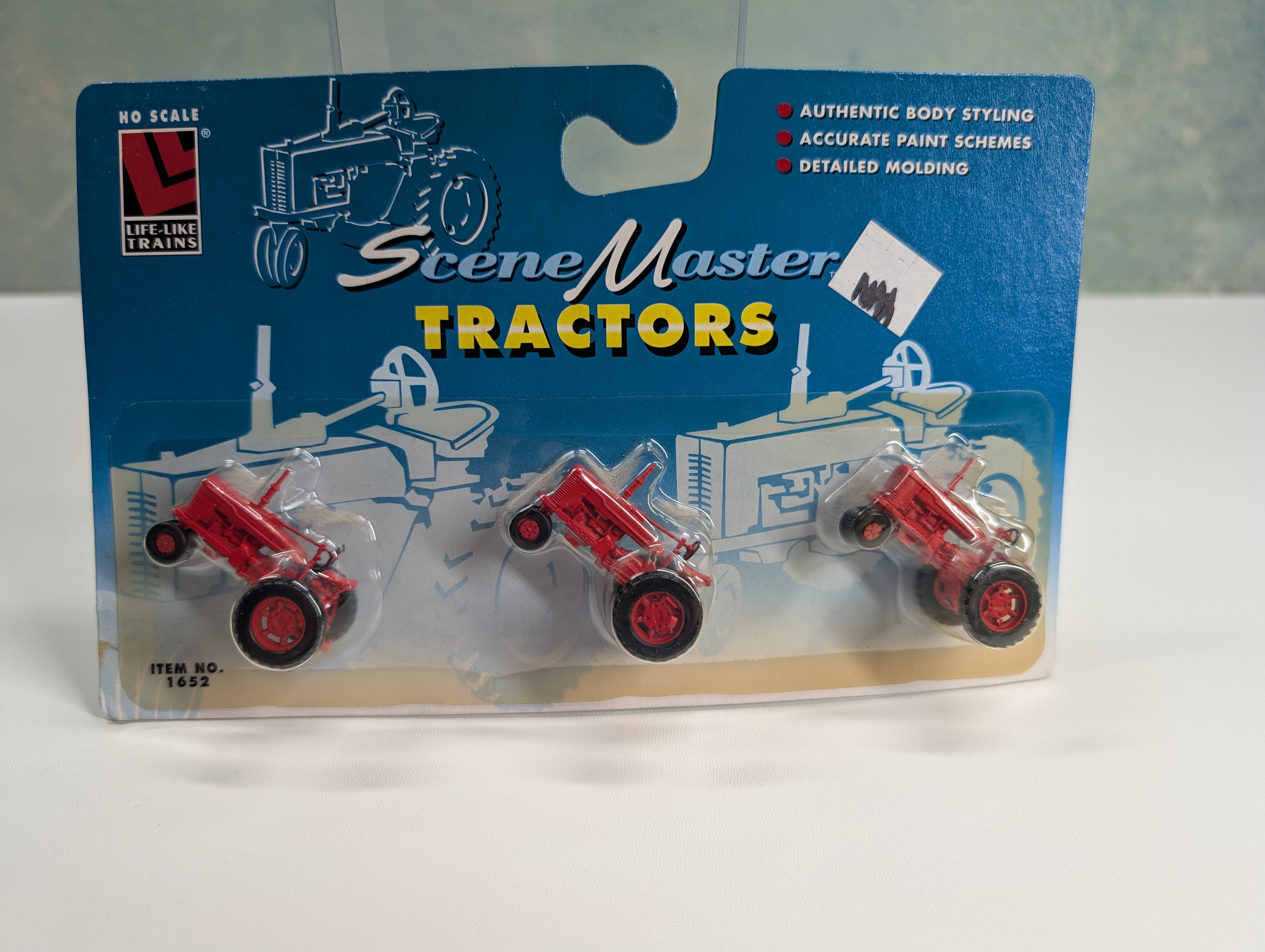 Life-Like 1652 HO Scale Red Tractors (3 pcs)