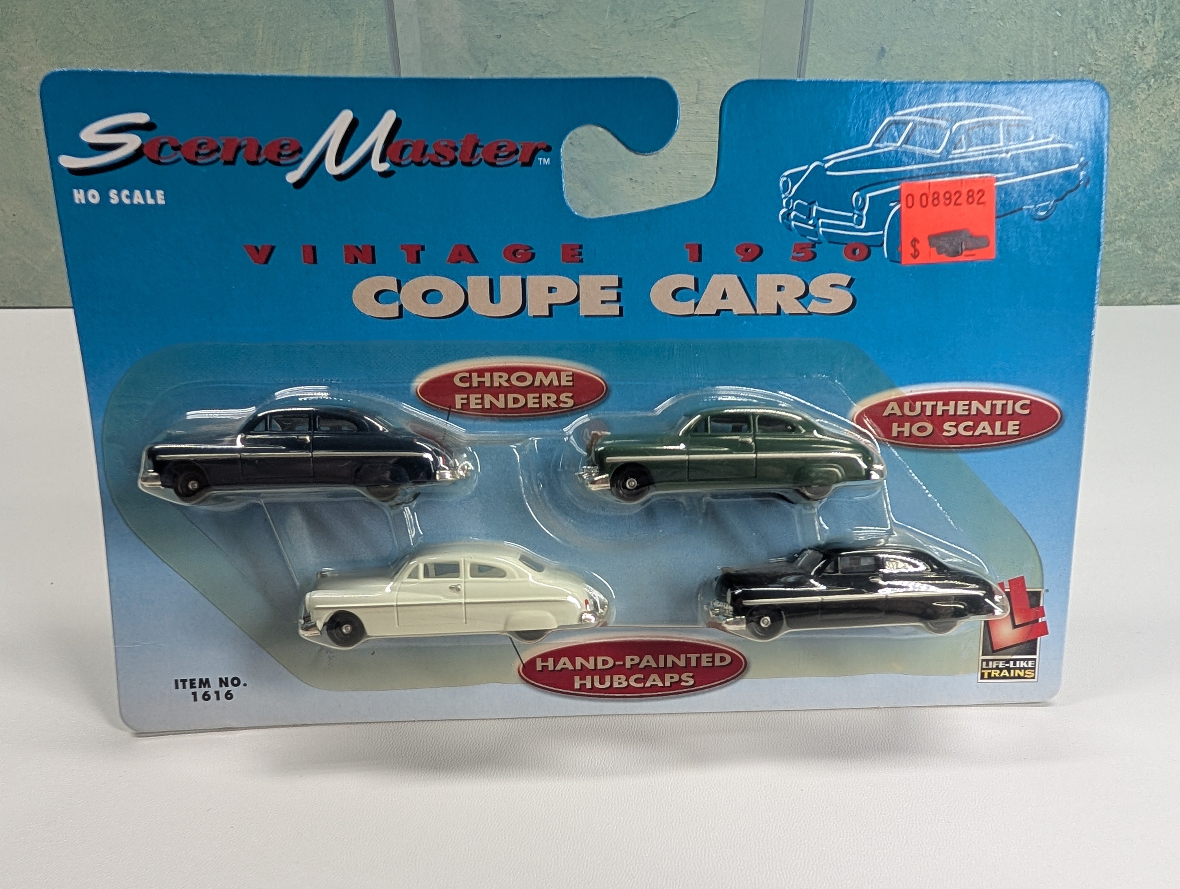 Life-Like 1616 HO Scale 1950s Coupe Cars (4 pcs)