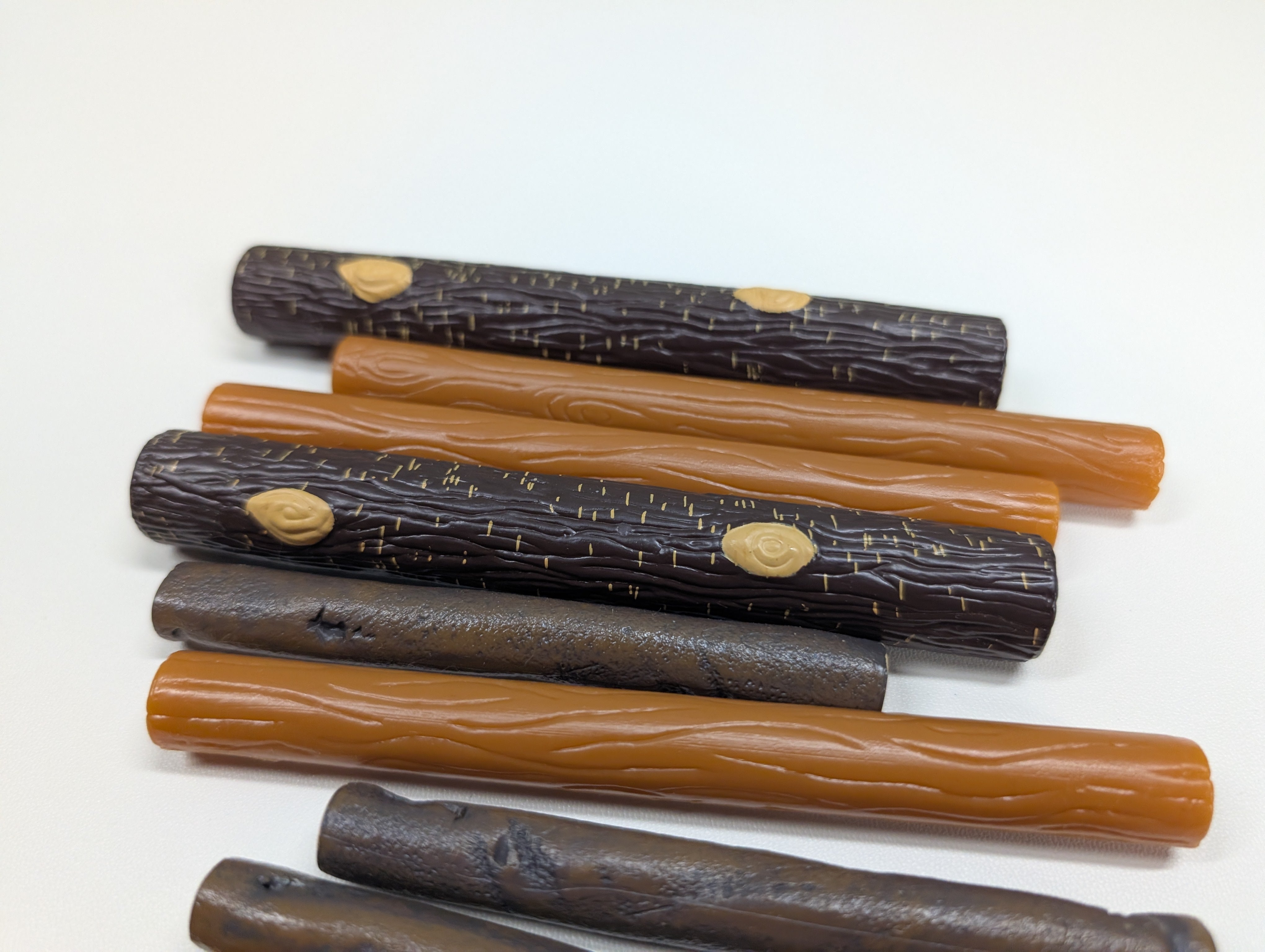 USED HO Scale Lot of Various Types of Lumber Loads (13 pcs)