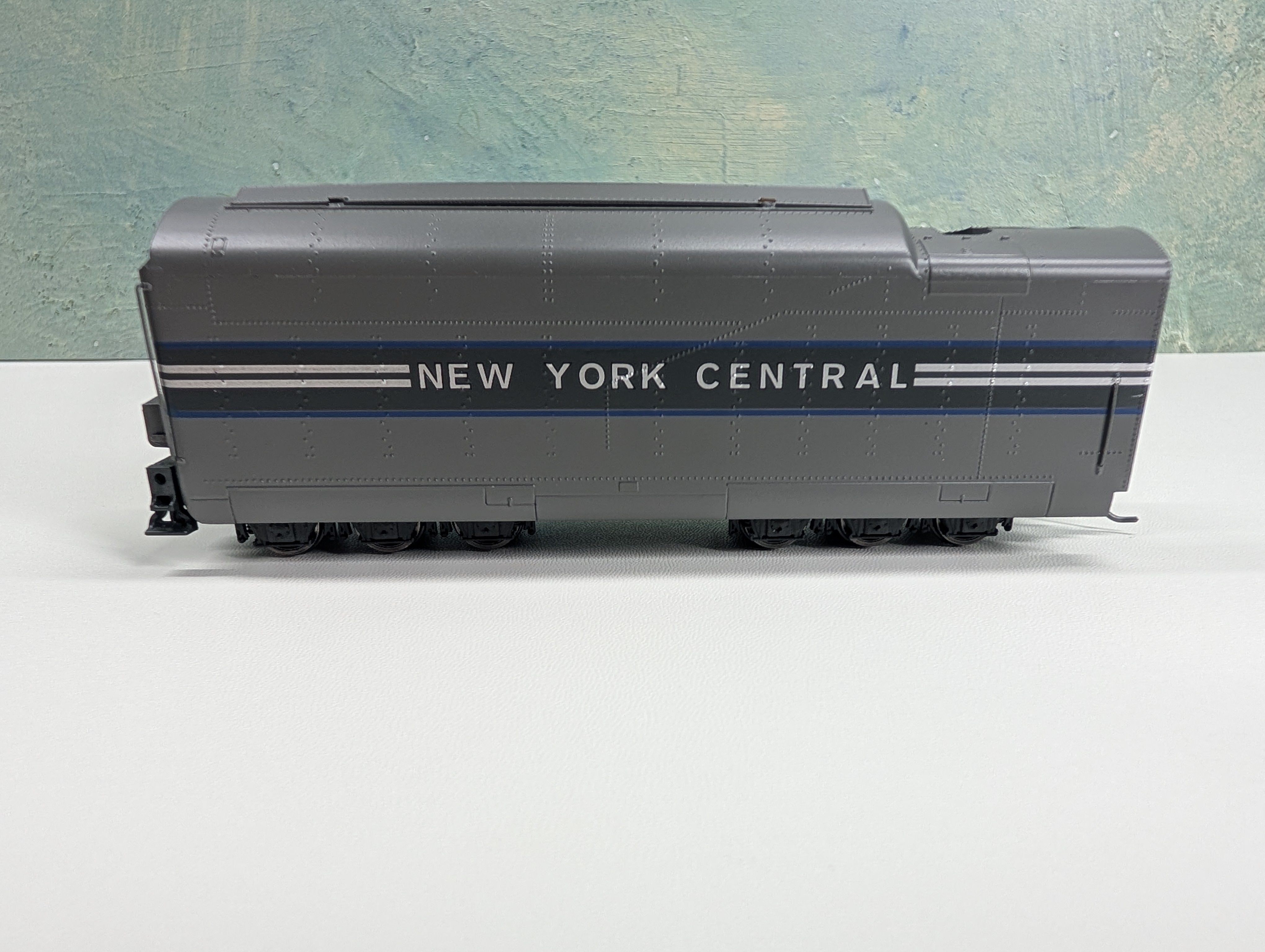 USED MTH #80-3246-1 HO Scale 4-6-4 Dreyfuss Steam Engine New York Central #5445 Runs Great, Smoke Tested PS3 DCC