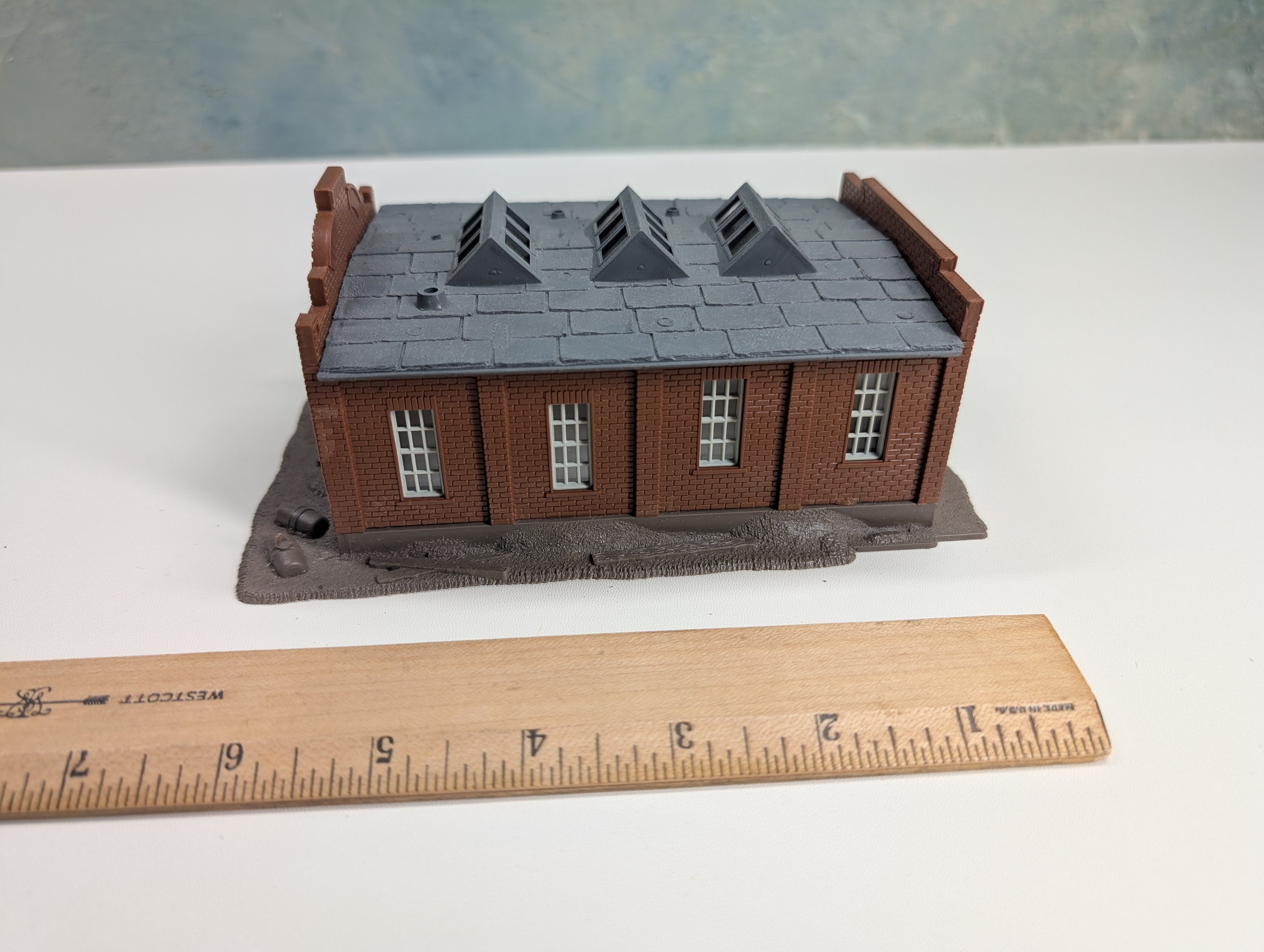 USED HO Scale Brick Warehouse