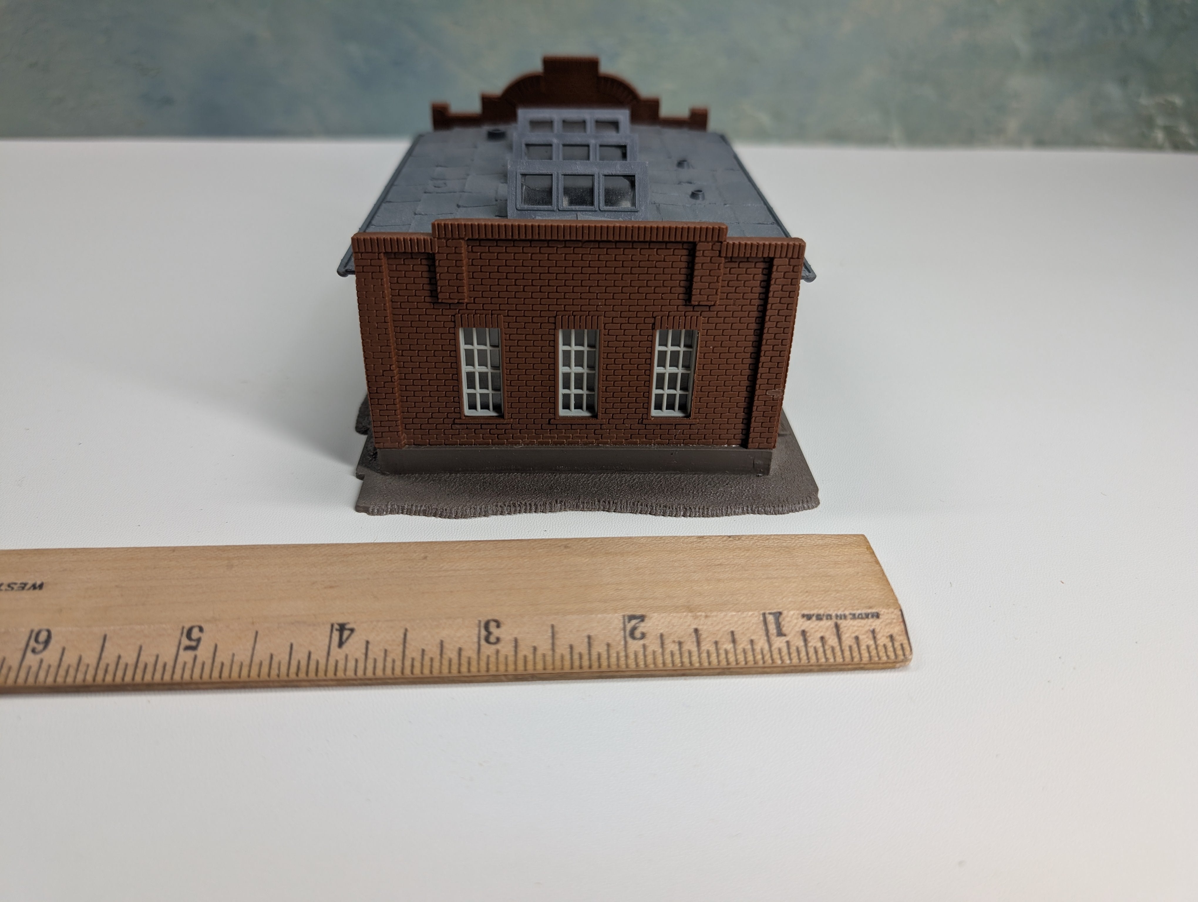 USED HO Scale Brick Warehouse