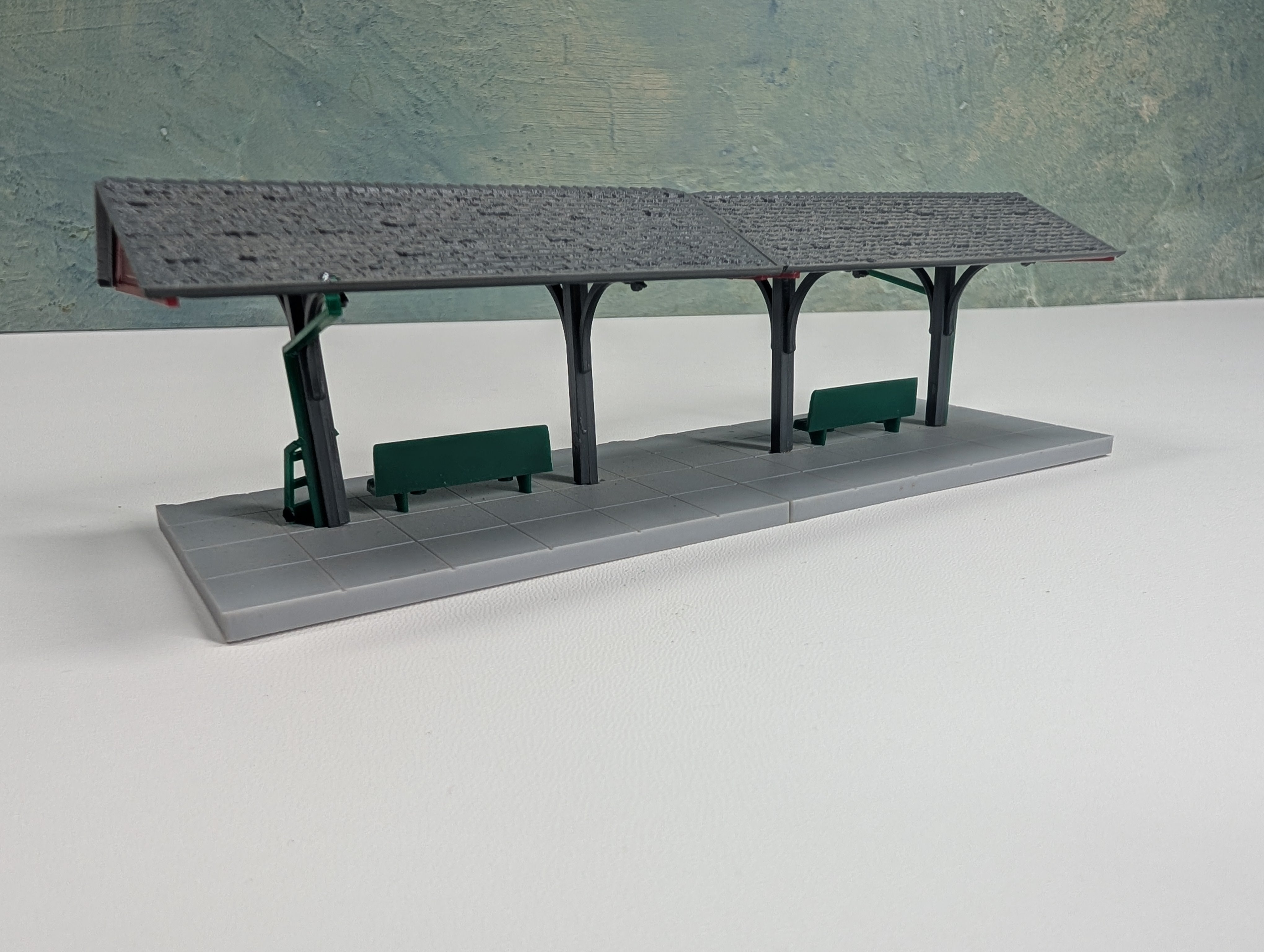 USED HO Scale Passenger Station Platform
