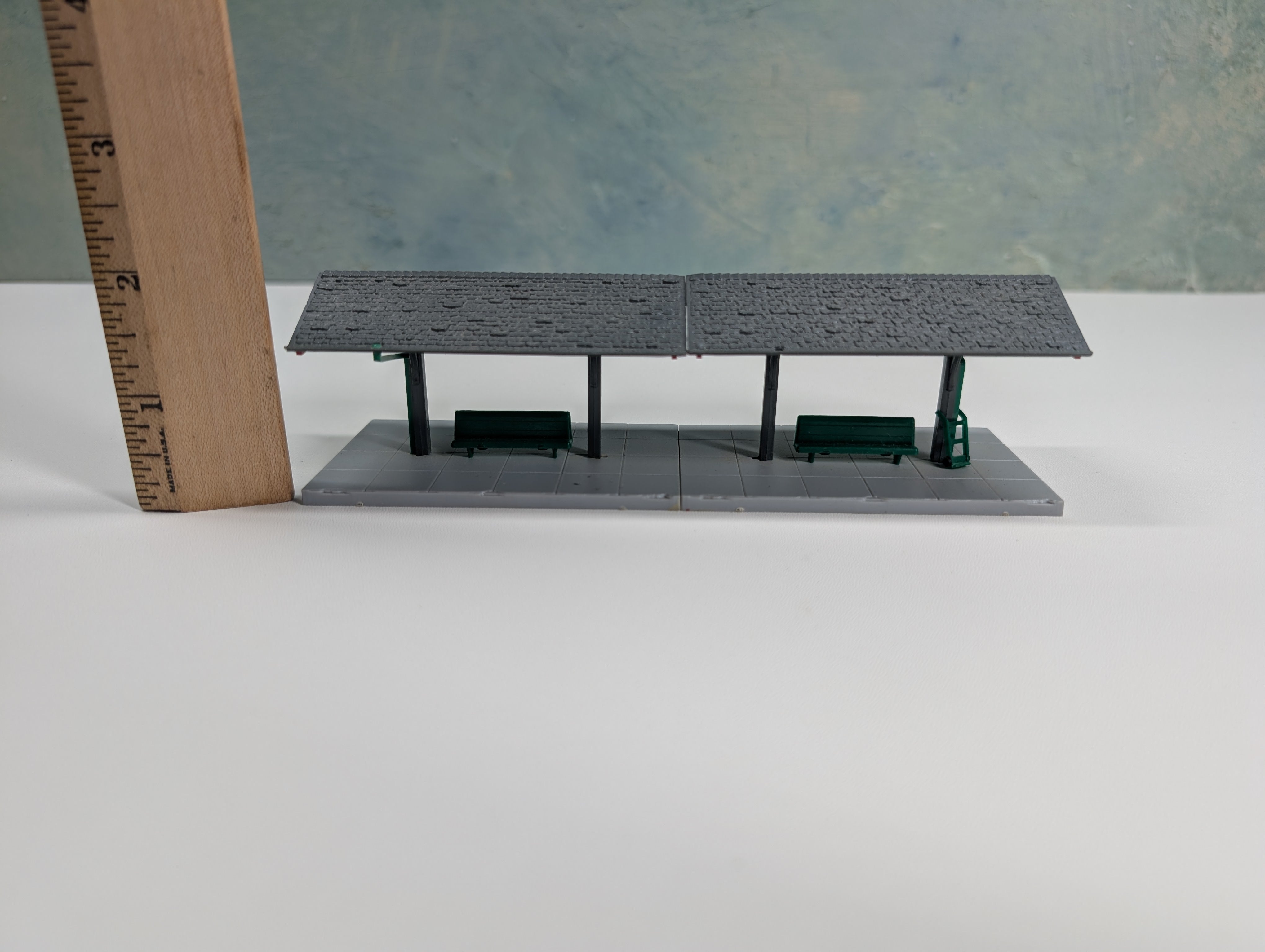 USED HO Scale Passenger Station Platform