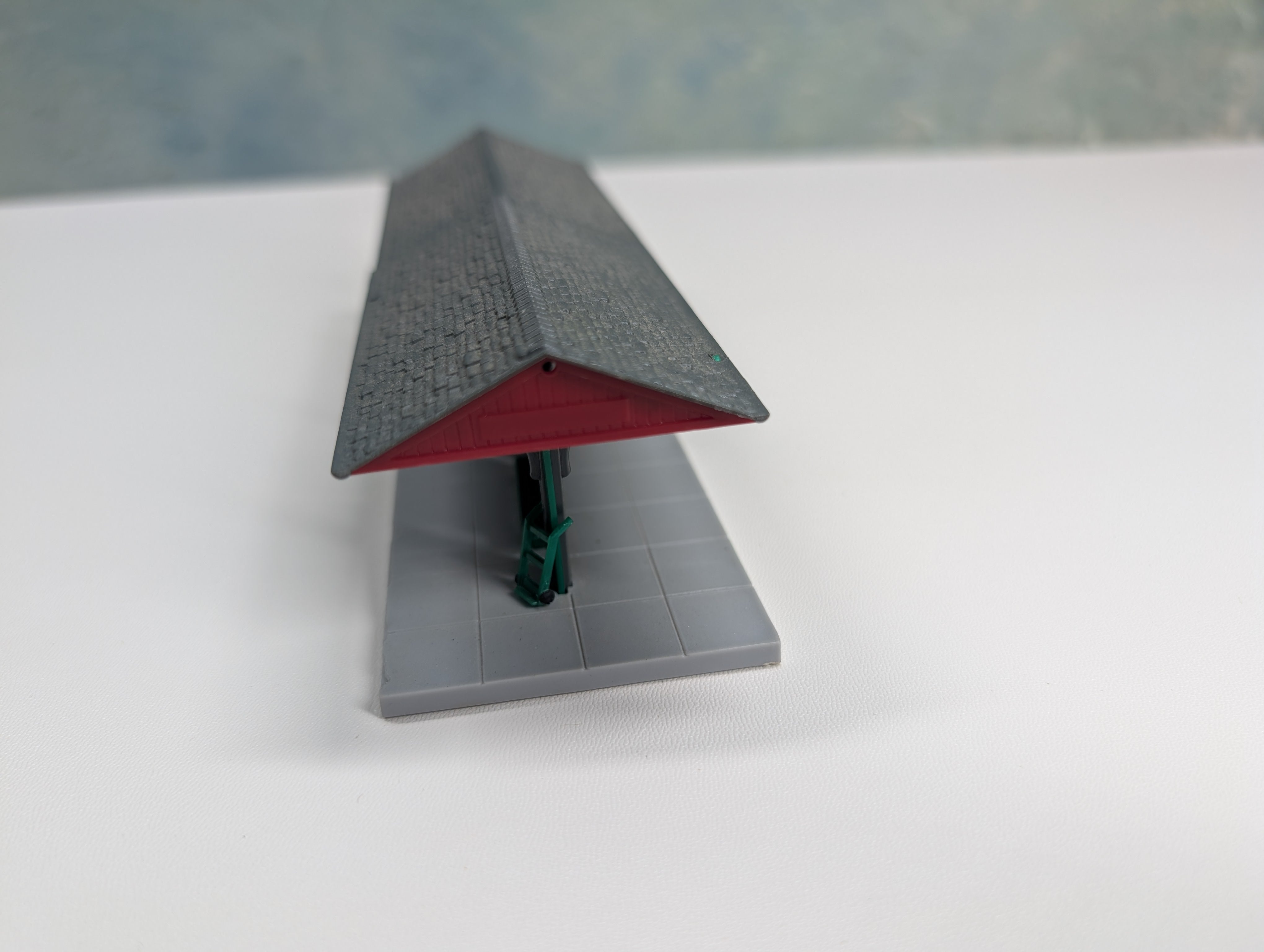 USED HO Scale Passenger Station Platform