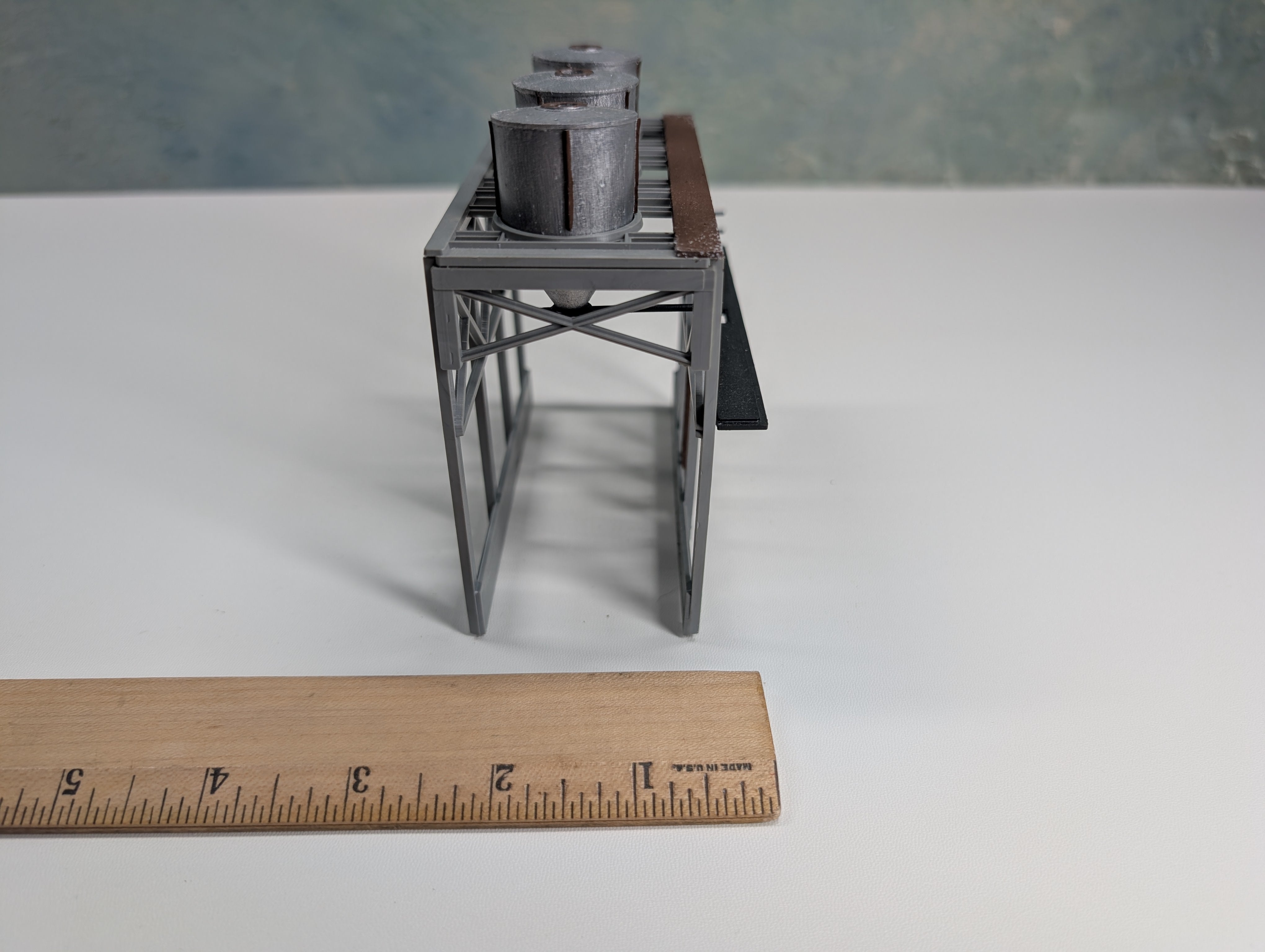 USED HO Scale Fueling Depot