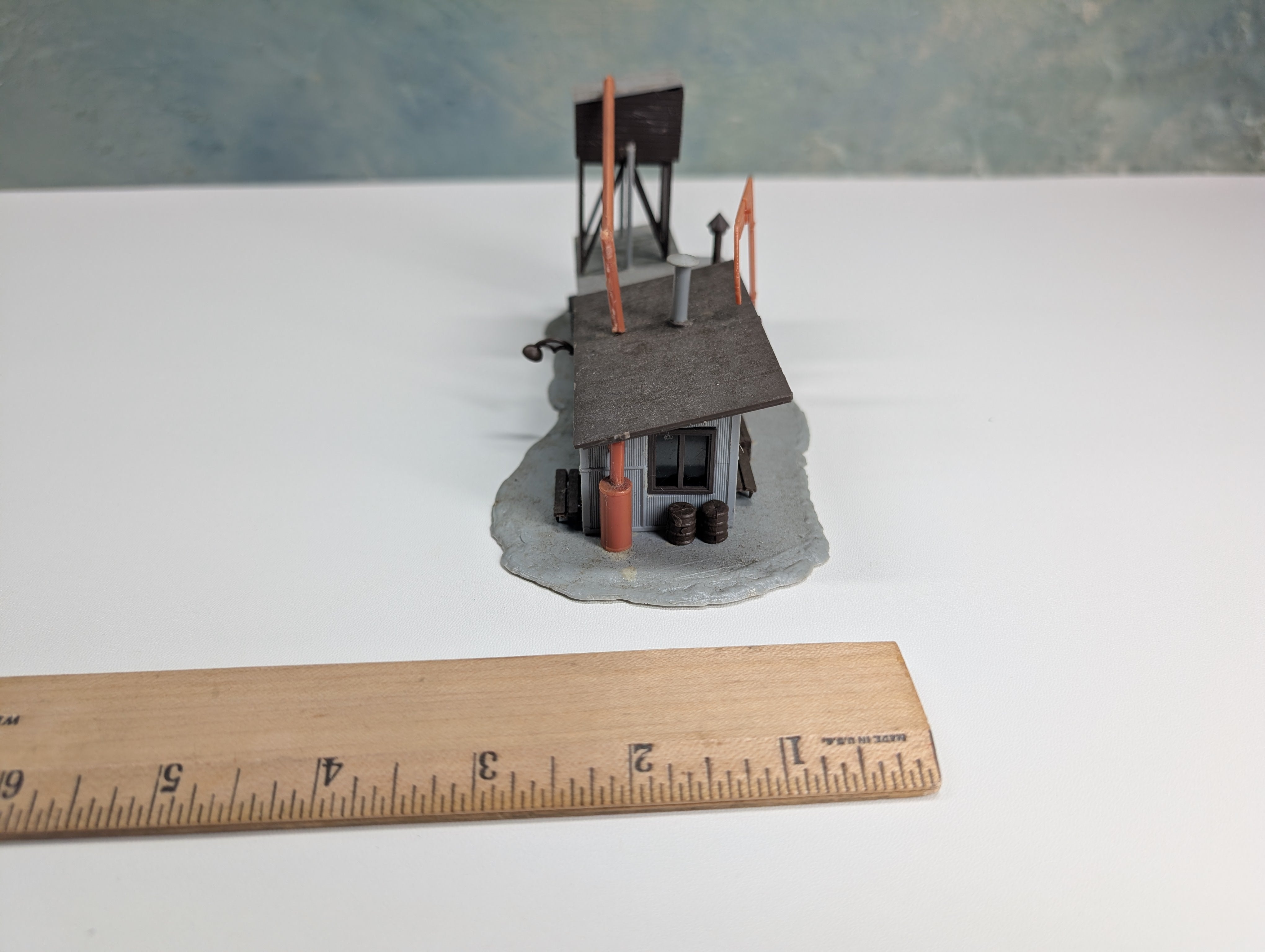 USED HO Scale Sand & Pump House