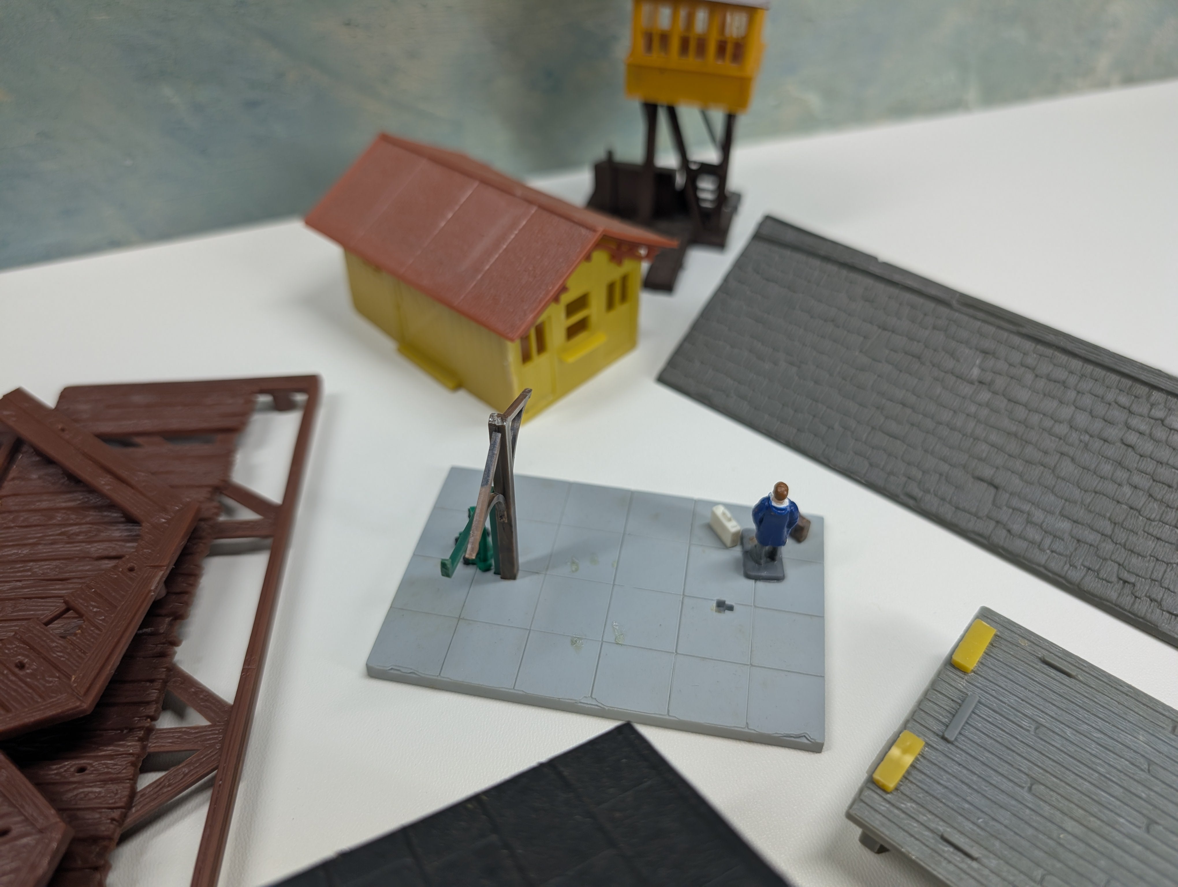 USED HO Scale Lot of Small Buildings and Building Parts, Great for Scratch Building